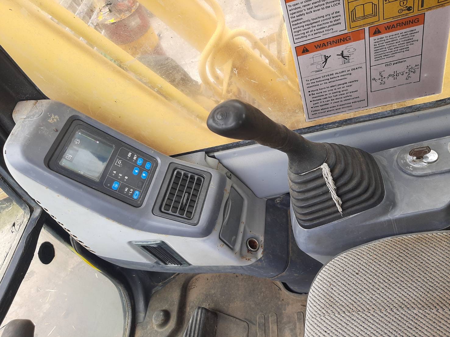 ขายรถแบคโฮ Komatsu ขายรถแบคโฮ Komatsu