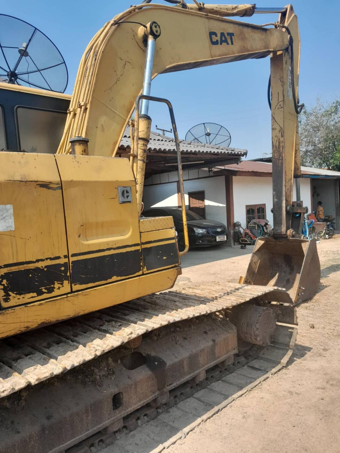 รถขุด CATERPILLAR E120B สภาพดี เอวแน่น พร้อมใช้งาน รถขุด CATERPILLAR E120B สภาพดี เอวแน่น พร้อมใช้งาน