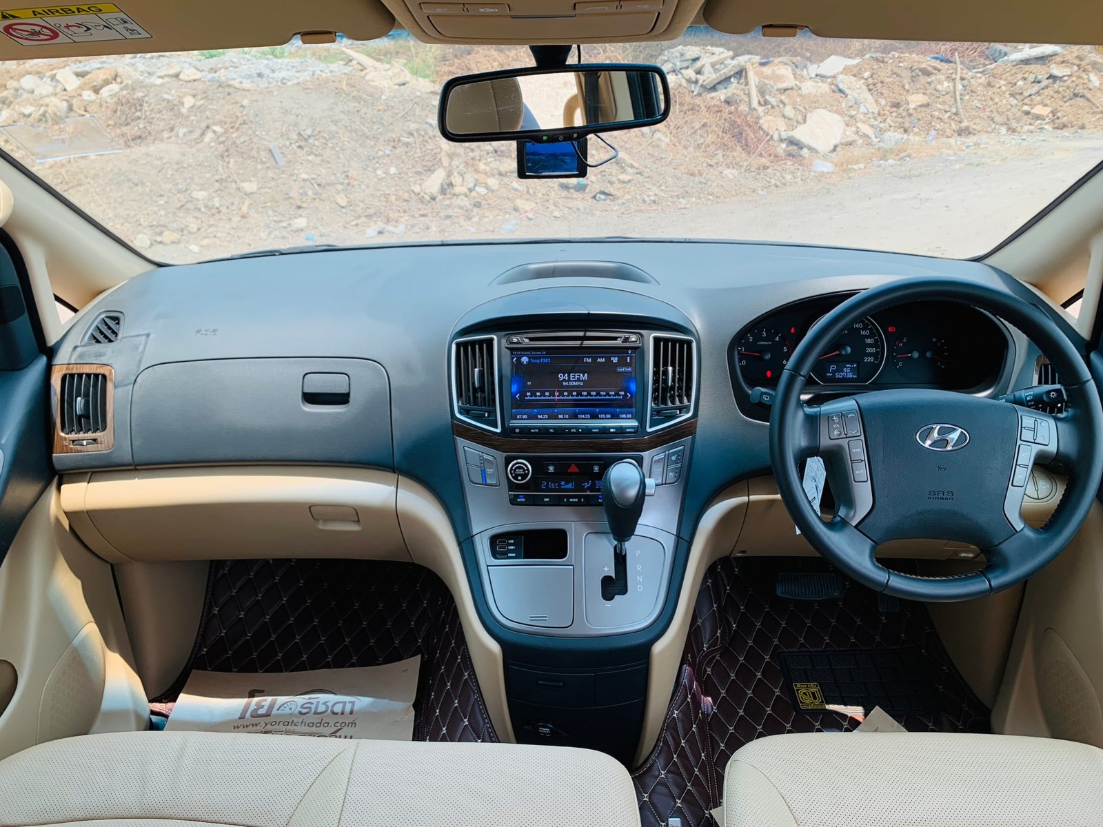 HYUNDAI H1 DELUXE 2.5 MNC 2019 HYUNDAI H1 DELUXE 2.5 MNC 2019