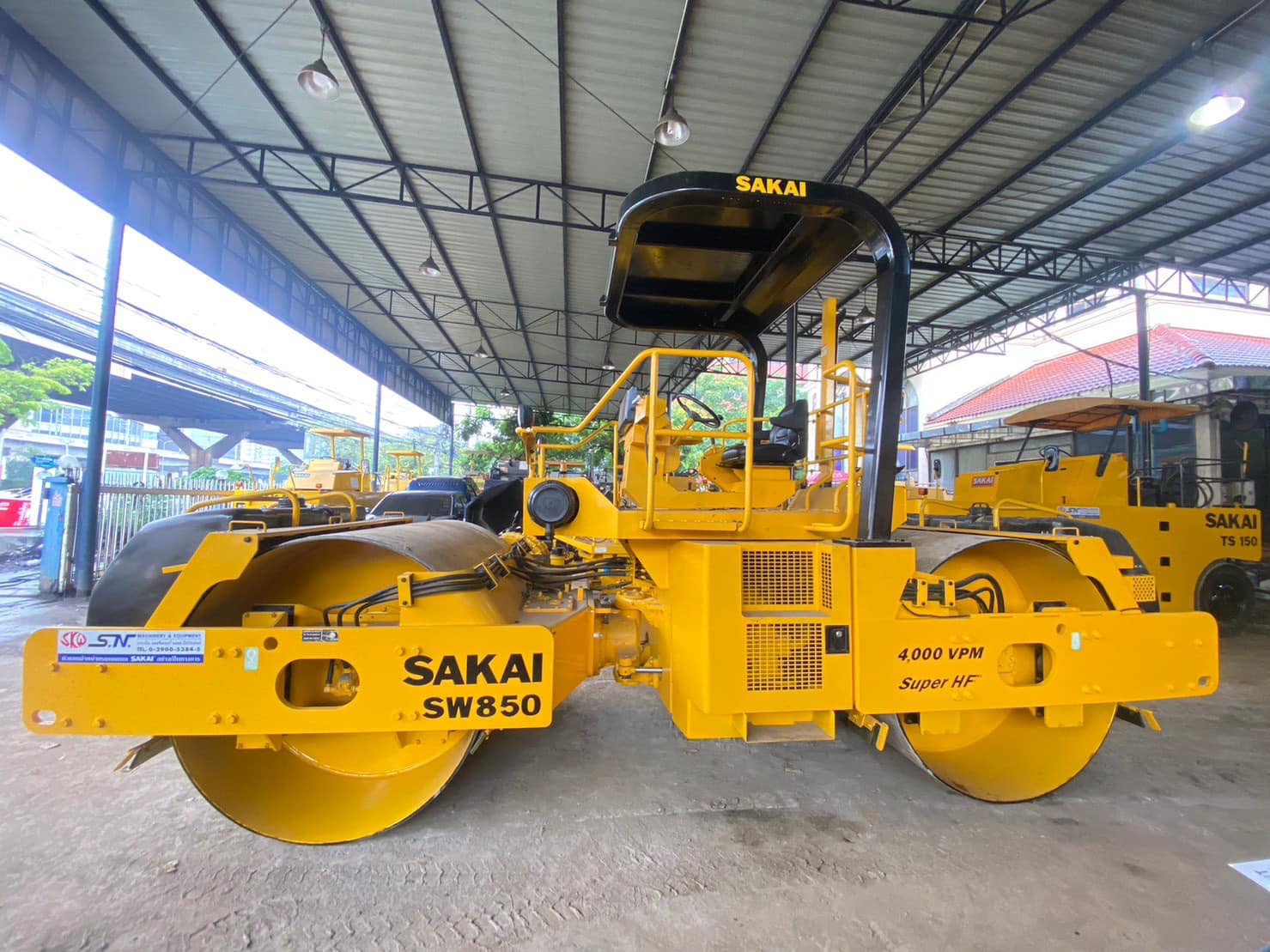 รถบดหน้าเหล็กหลังเหล็ก SAKAI SW850 12.5 ตัน