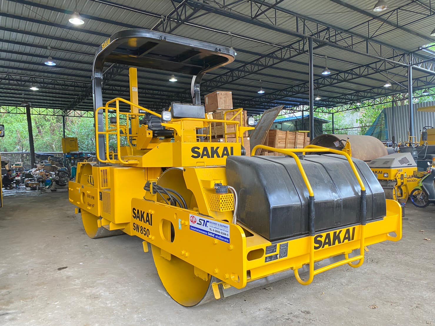 รถบดหน้าเหล็กหลังเหล็ก SAKAI SW850 12.5 ตัน