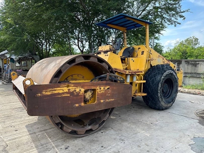 ขาย 1,090,000 รถบด SAKAI SV 512 TF 10 ตัน 2เพลา 2 เปลือก เรียบหุุ้มหนาม อริยะแท้ 7,300 ชั่วโมง เดิม เช็คศูนย์ตลอด เอกสารเล่มทะเบียน รถสวยพร้อมใช้งานเล่มทะเบียนพร้อมโอน
สนใจติดต่อได้ครับ
090-772-3710
090-772-3708