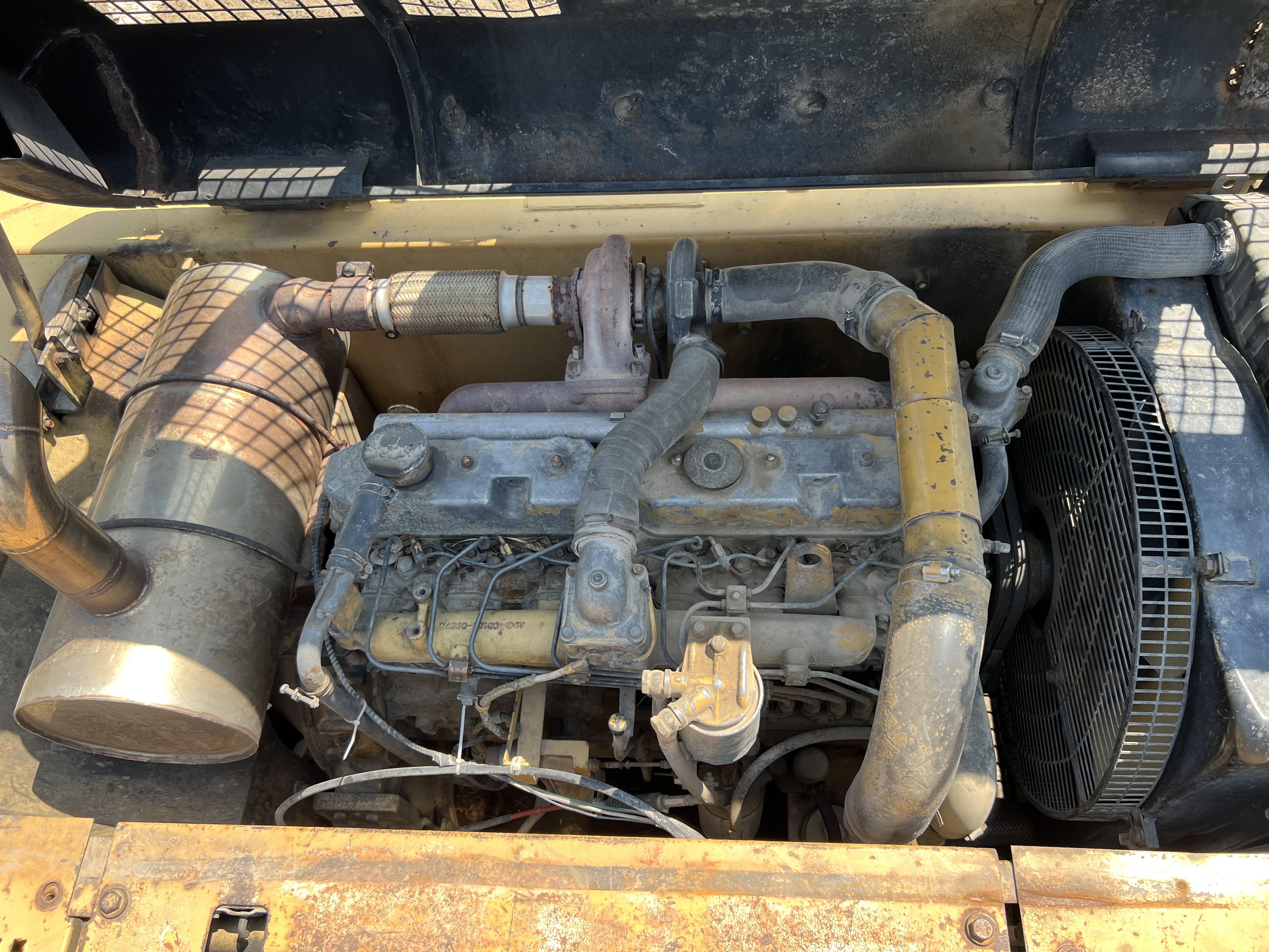 ขาย 650,000 CAT 320 v 2 สวยเดิมบาง ไฟฟ้าครบ เครื่องดี ปั๊มแรง เอวแน่น ช่วงล่างเต็ม รถสวยพร้อมใช้งาน เอกสารแจ้งจำหน่าย
090-772-3710
090-772-3708