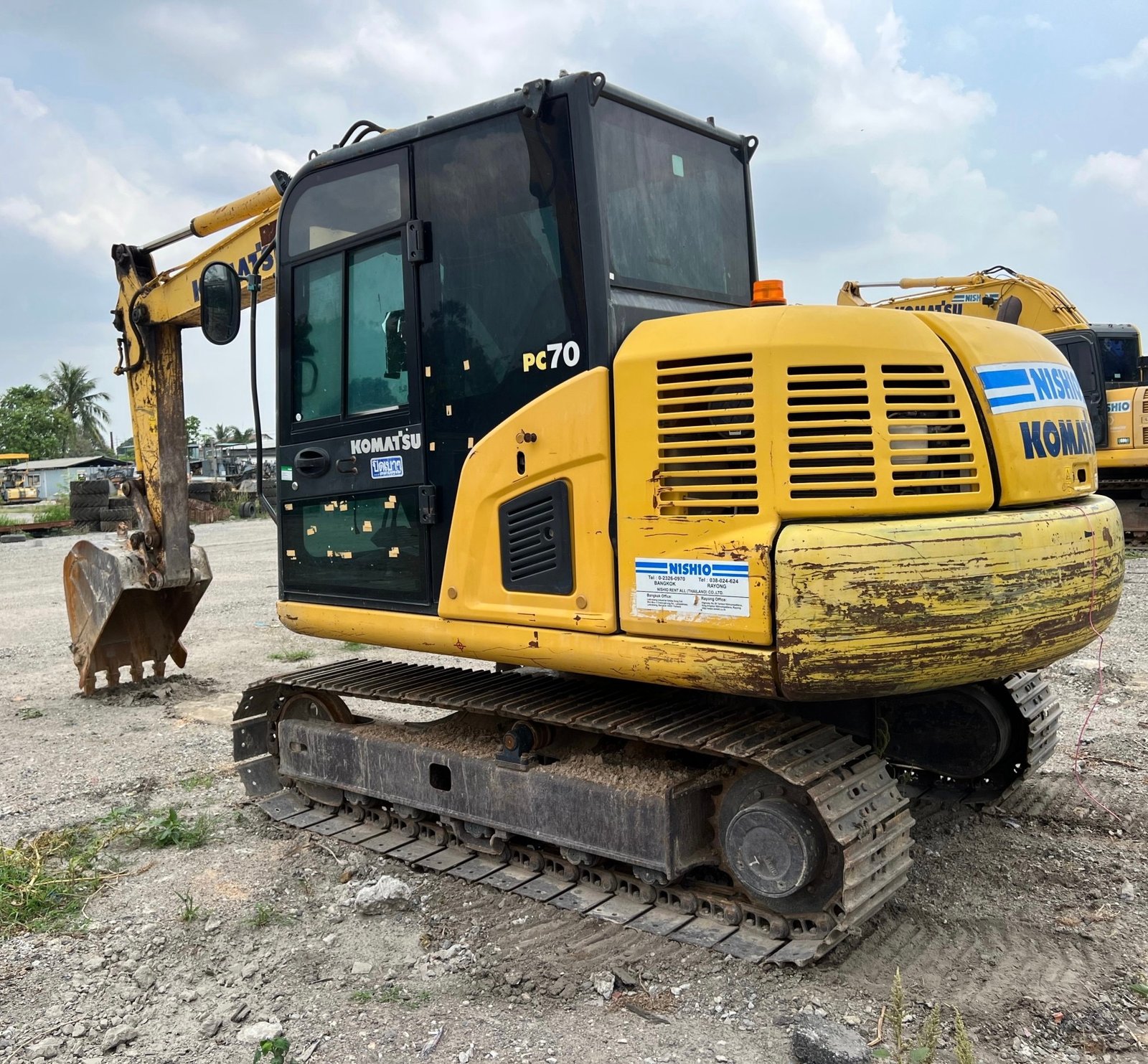 ขาย 645,000 KOMATSU pc 70-8 ไฟฟ้าครบ เครื่องดี ปั้มแรง เอวแน่น ช่วงล่างดี รถพร้อมใช้งาน เอกสารแจ้งจำหน่าย 
สนใจติดต่อได้ครับ
090-772-3710
090-772-3708