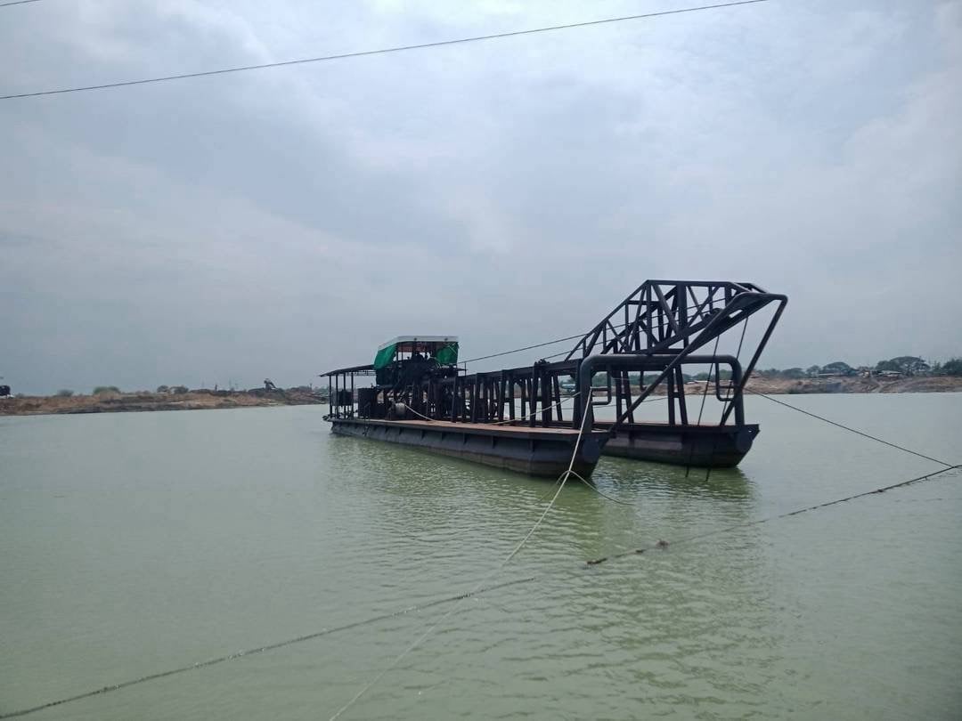 #ขายเรือดูดทราย 5 ปี ท่อดูด 12 ท่อออก 10 พร้อมหัวกัด #ขายเรือดูดทราย 5 ปี ท่อดูด 12 ท่อออก 10 พร้อมหัวกัด