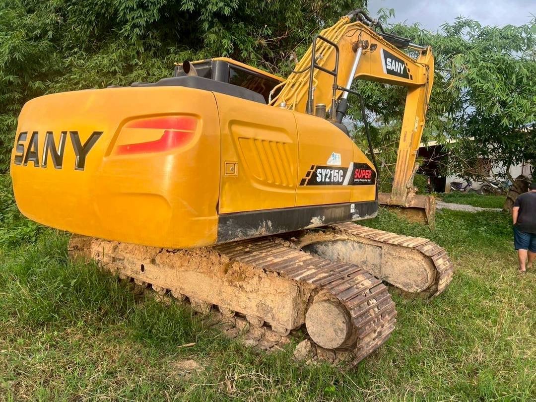 ขาย 1,100,000 SANY SY215C 6,000 ชม. เอกสารแจ้งจำหน่าย