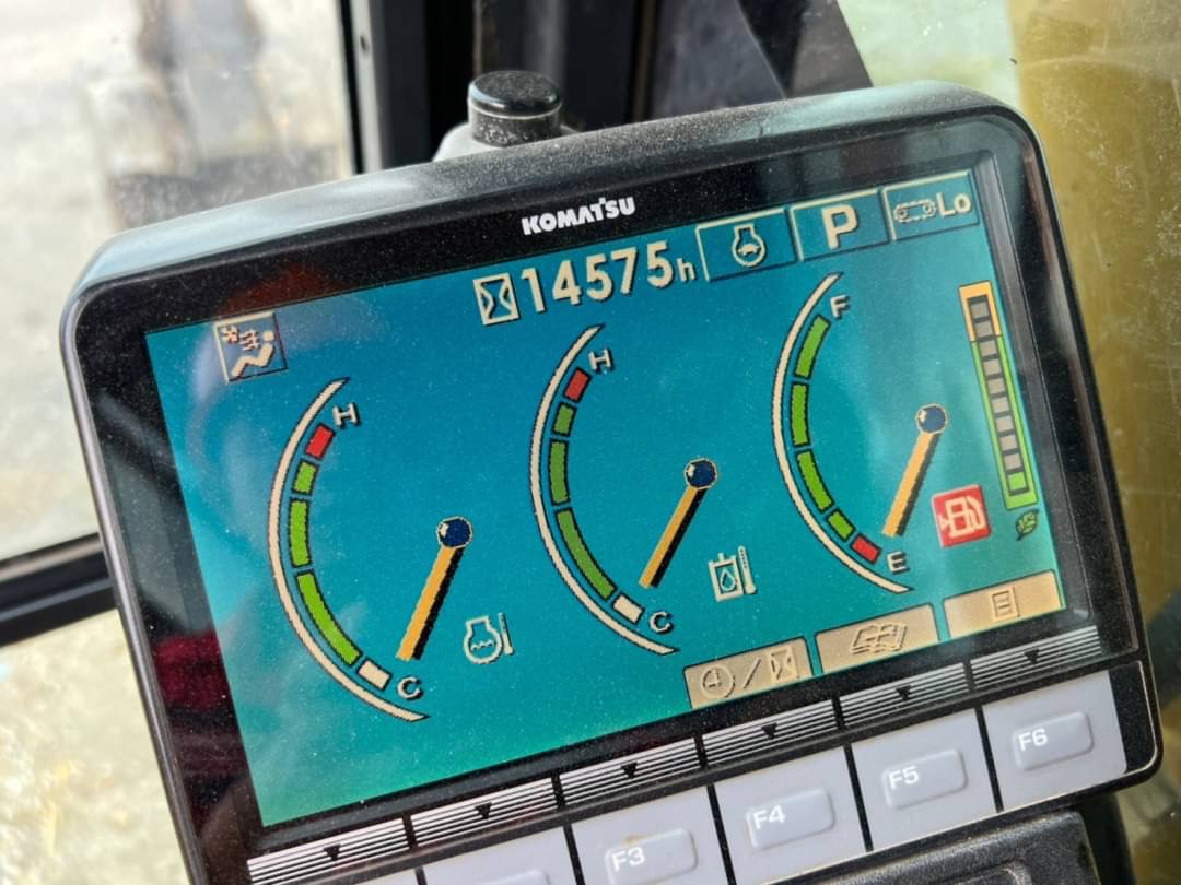 ขาย 695,000 KOMATSU pc 70-8 ไฟฟ้าครบ เครื่องดี ปั้มแรง เอวแน่น ช่วงล่างดี รถพร้อมใช้งาน
สนใจติดต่อได้ครับ
090-772-3710
090-772-3708