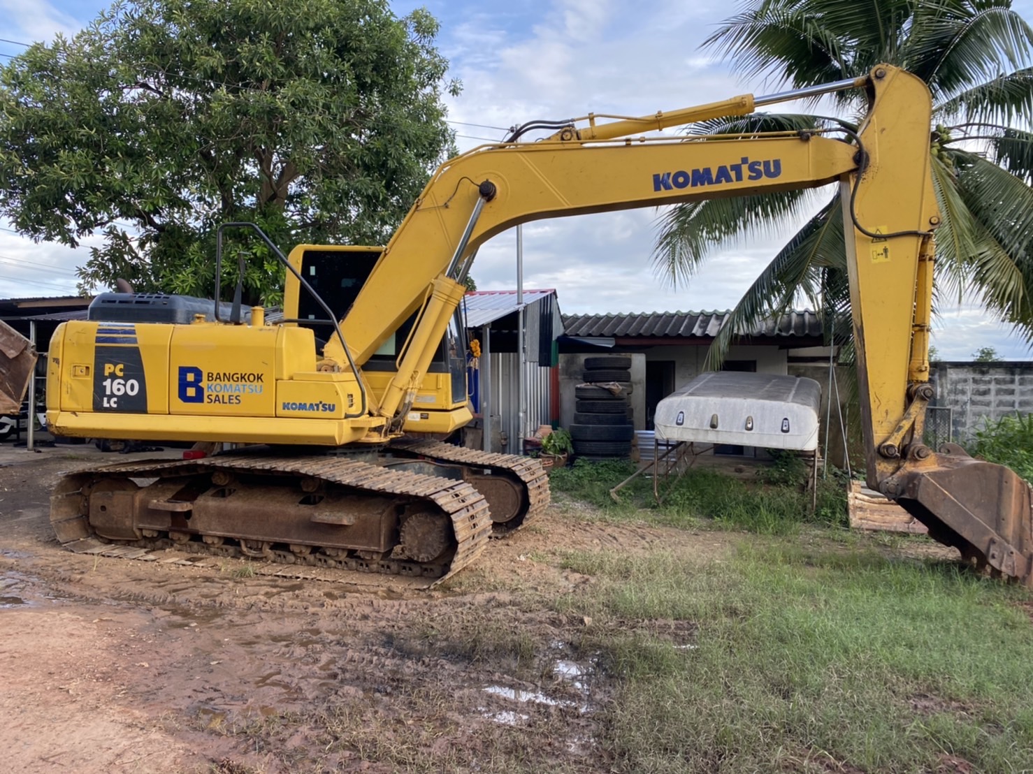 ขาย 1,190,000 KOMATSU pc 160-8 ทำงาน 10,500 ชม. ไฟฟ้าครบ เครื่องดี ปั้มแรง ช่วงล่างสวย เอกสารแจ้งจำหน่าย รถสวยพร้อมใช้งาน
สนใจติดต่อ
090-772-3710
090-772-3708 ขาย 1,190,000 KOMATSU pc 160-8 ทำงาน 10,500 ชม. ไฟฟ้าครบ เครื่องดี ปั้มแรง ช่วงล่างสวย เอกสารแจ้งจำหน่าย รถสวยพร้อมใช้งาน
สนใจติดต่อ
090-772-3710
090-772-3708