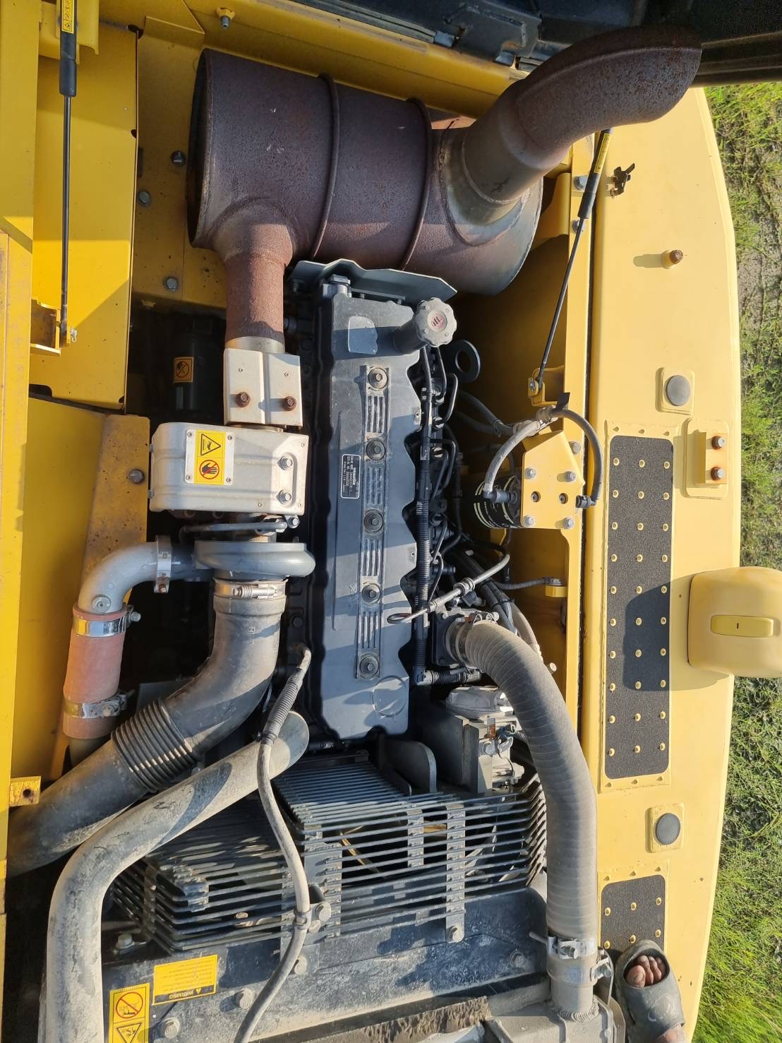 ขาย 2,350,000 KOMATSU 200-8 MO ทำงาน 3,400 ชม. กล้องหลัง ตัวสุดท้ายจะเป็นรุ่น 10 สภาพเหมือนใหม่ 
สนใจติดต่อได้ครับ
090-772-3710
090-772-3708