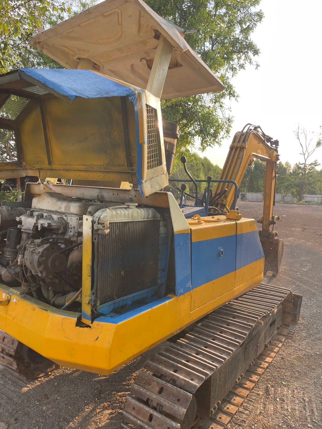 ขาย 125,000 KOMATSU pc 20-5 เครื่องดี ปั้มแรง ขาย 125,000 KOMATSU pc 20-5 เครื่องดี ปั้มแรง