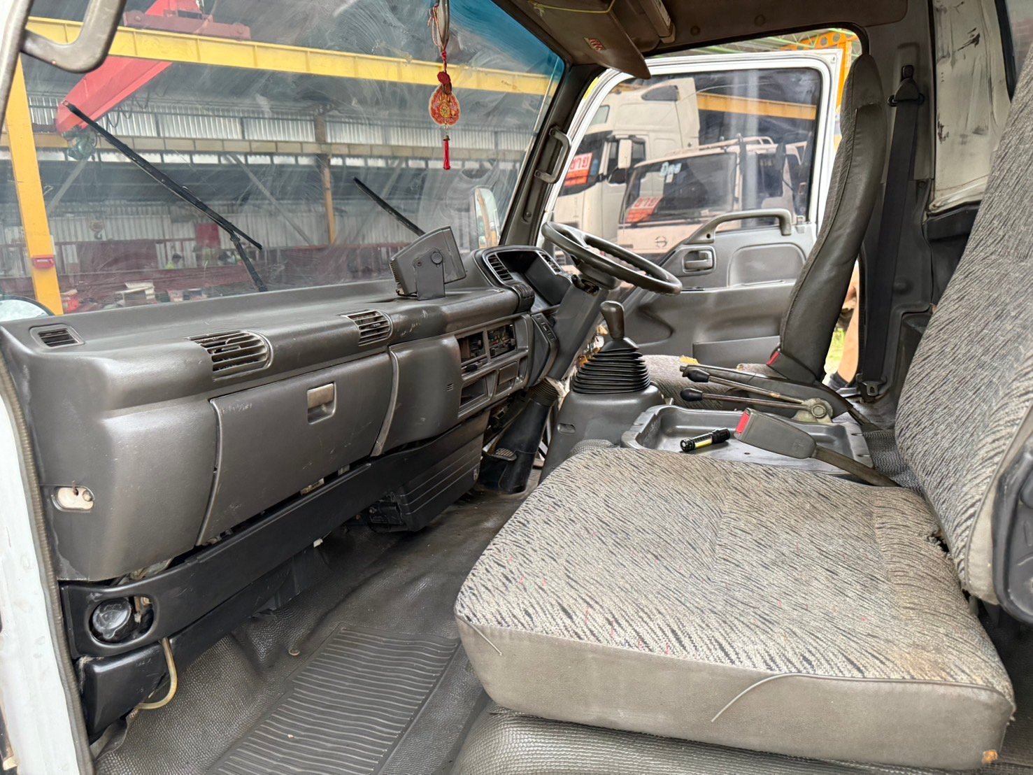 ขายถูก 195,000 รถ 6 ล้อดั้ม 5 คิว ISUZU NKR58L เครื่อง 4BE1-110