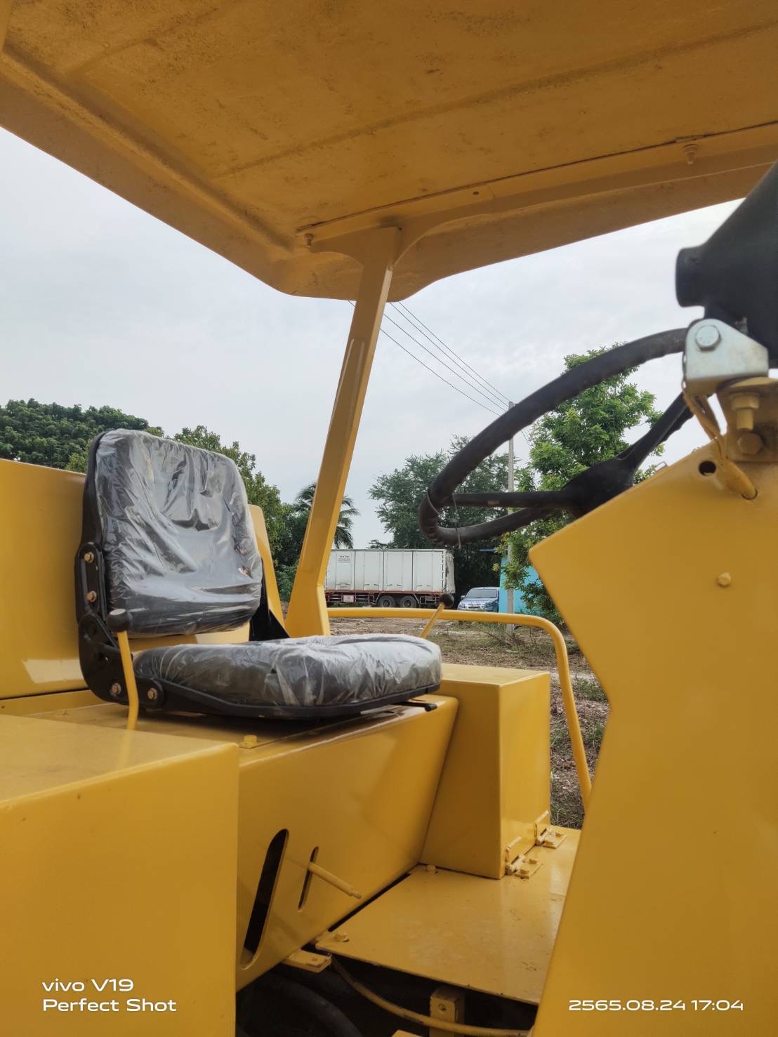 ขาย 795,000 รถบด เล่มทะเบียน SAKAI sv 91 T 2 เพลา เปลือกหนาม เครื่องดี ปั้มสั่นแรง เอวแน่น ยางดี รถสวยพร้อมใช้งาน เล่มทะเบียนพร้อมโอน
สนใจติดต่อได้ครับ
090-772-3710
090-772-3708