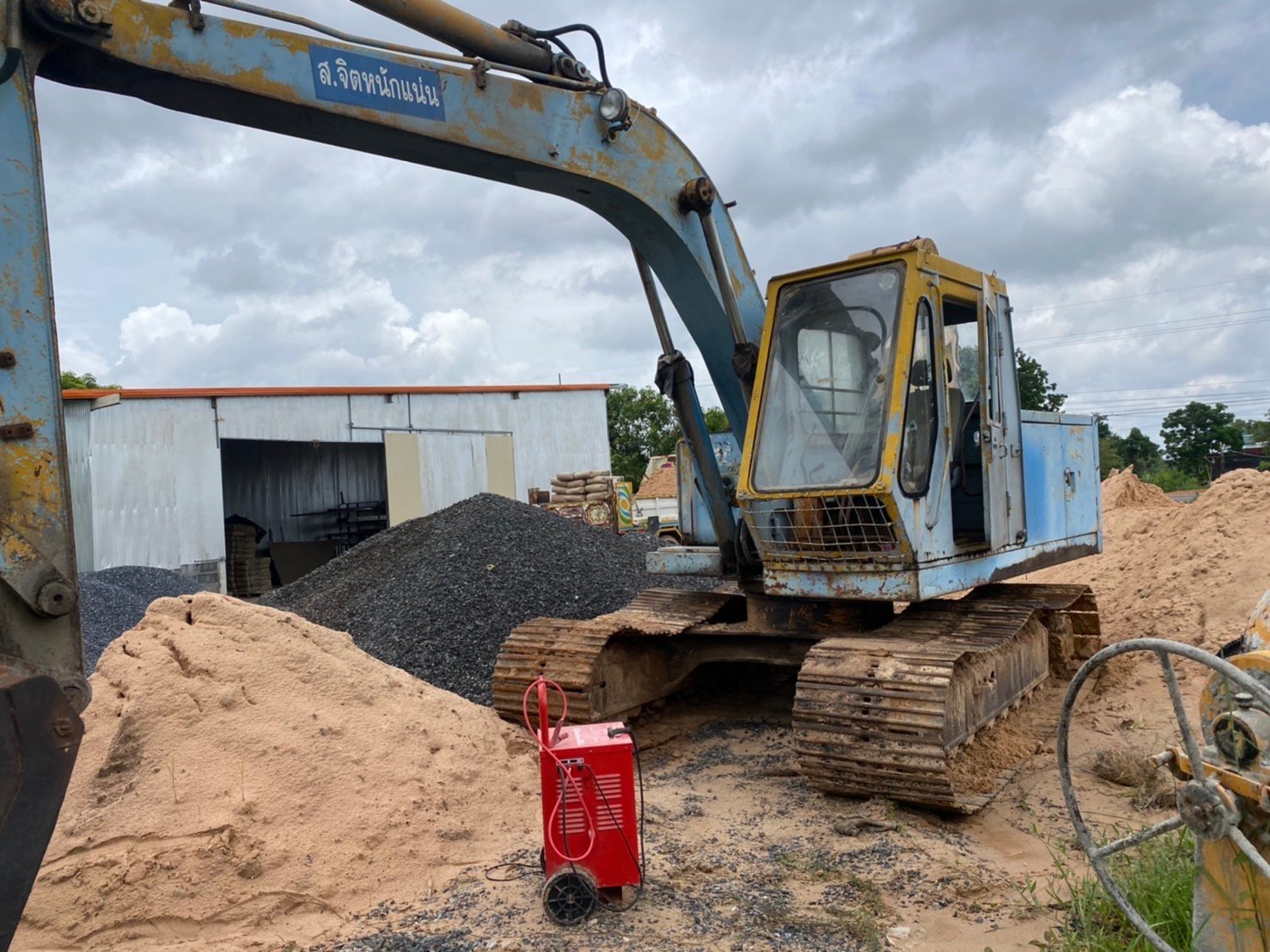 ขาย 235,000 KOMATSU pc 120-2 เครื่องดี ปั้มแรง เอวแน่น ช่วงล่างดี รถพร้อมใช้งาน
สนใจติดต่อได้ครับ
090-772-3710
090-772-3708 ขาย 235,000 KOMATSU pc 120-2 เครื่องดี ปั้มแรง เอวแน่น ช่วงล่างดี รถพร้อมใช้งาน
สนใจติดต่อได้ครับ
090-772-3710
090-772-3708