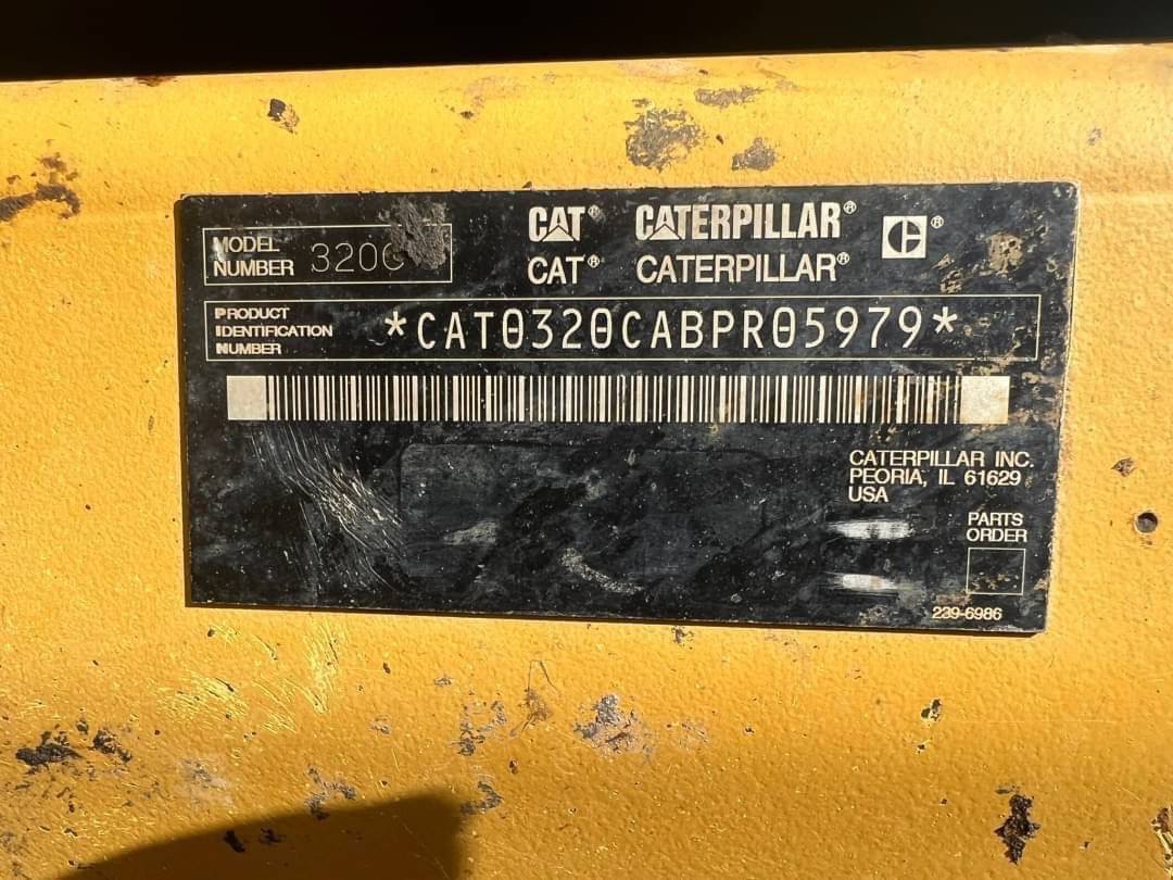ขาย 750,000 CAT 320 c เล่มทะเบียน ไฟฟ้าครบ เครื่องดี ปั้มแรง เอวแน่น ช่วงล่างเต็ม รถพร้อมใช้งาน เล่มทะเบียนพร้อมโอน เงินสด จัดไฟแน้น ใช้เงินน้อยปรึกษาเรา 
รถอยู่ ปทุมธานี สามโคก
090-772-3710
090-772-3708