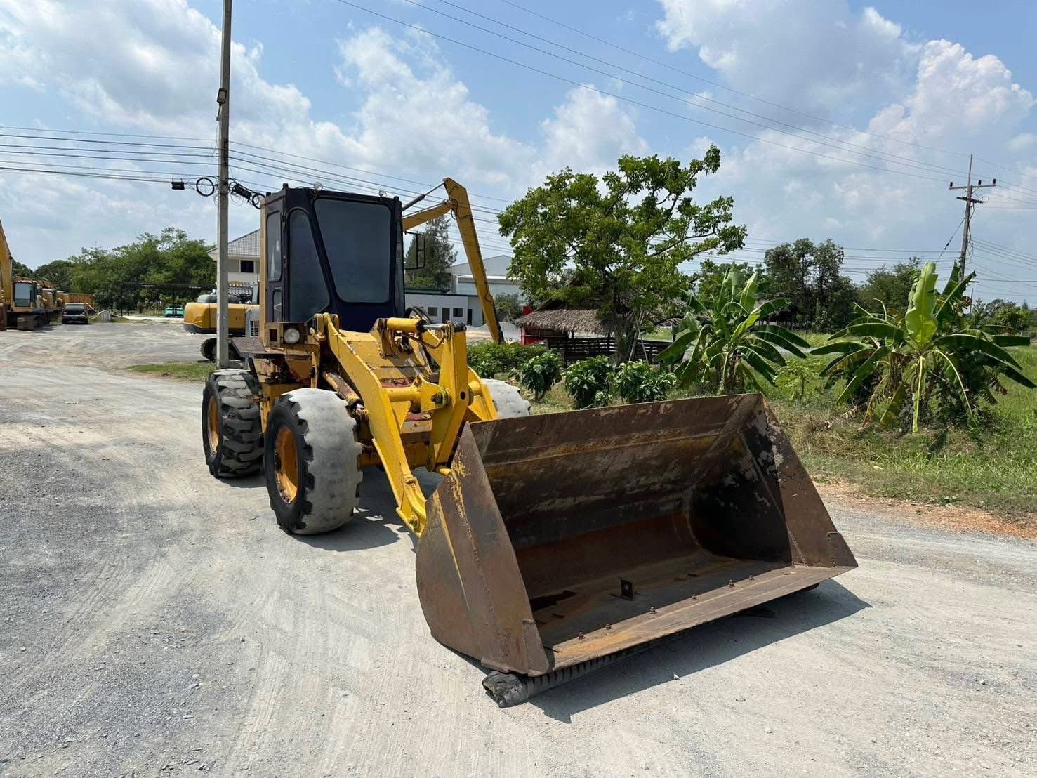 ขาย 295,000 รถตักล้อยาง KOMATSU WA 100-3 ต่อเเขนเปิดปาก