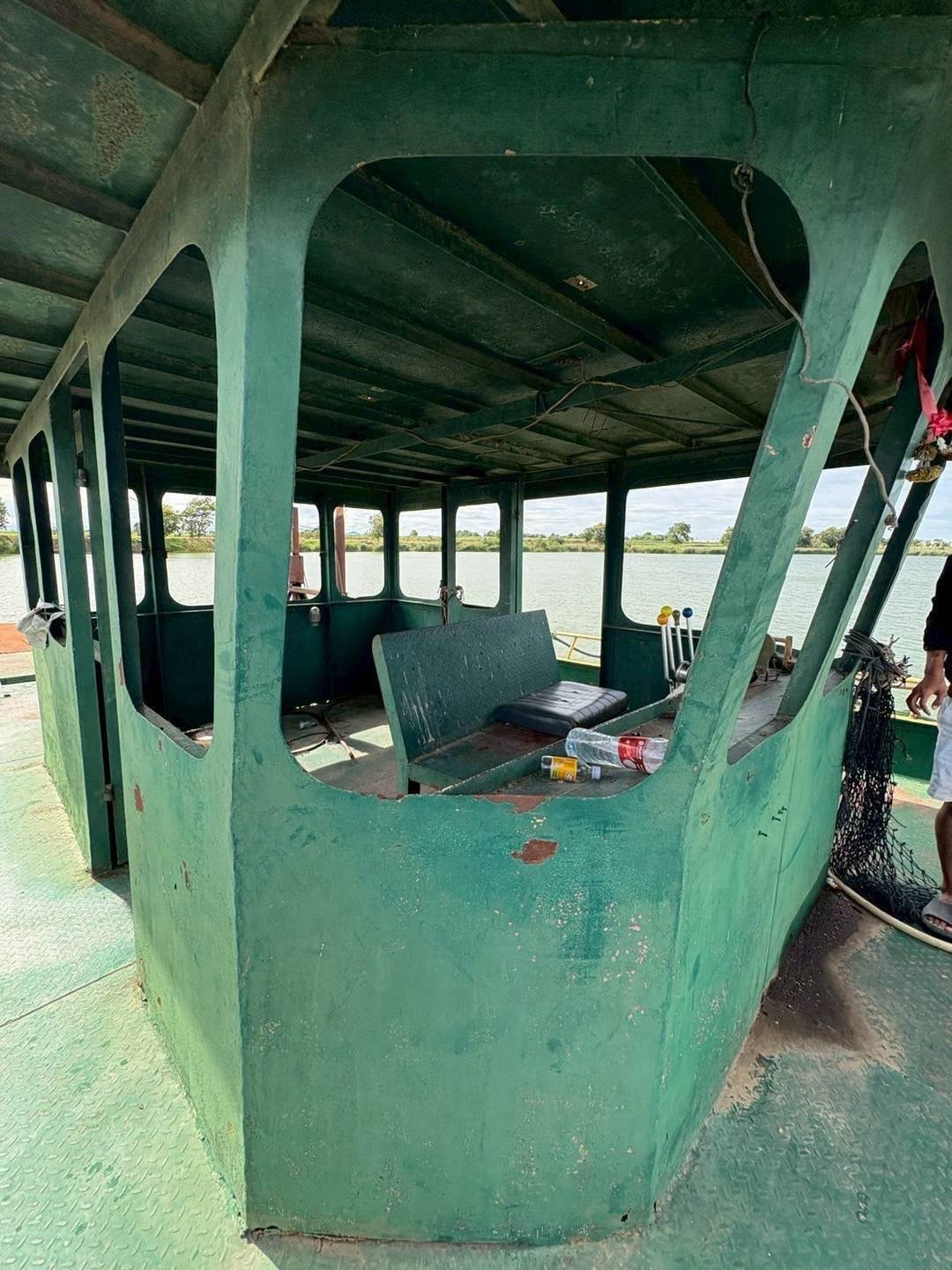เรือดูดทรายขนาด ยาว 45 เมตร เรือดูดทรายขนาด ยาว 45 เมตร
