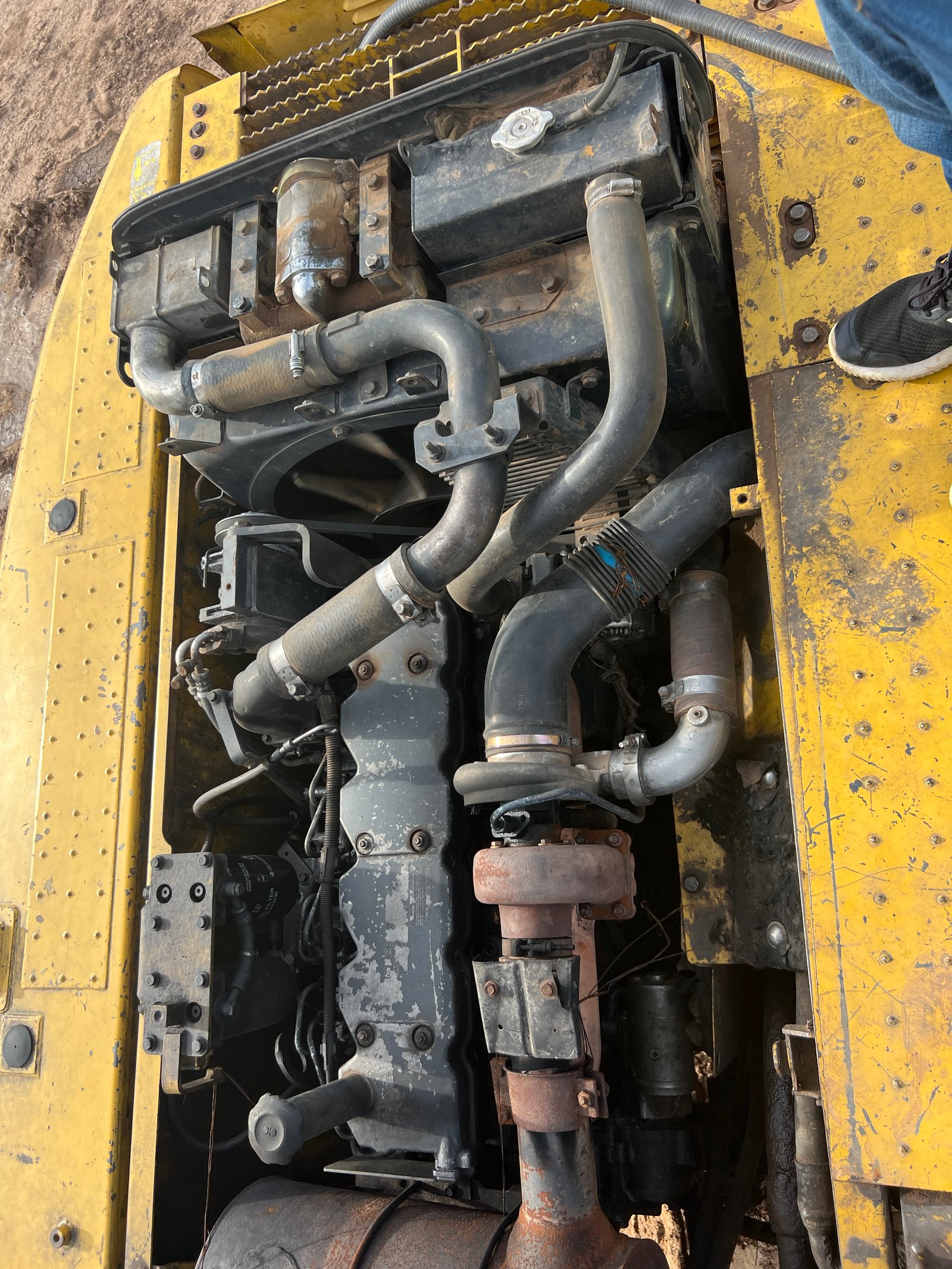ขาย 590,000 KOMATSU pc 200-8 ปี 2008 ไฟฟ้าครบ เครื่องดี ปั้มแรง เอวมีขยับ เอกสารเล่มทะเบียน 
สนใจติดต่อได้ครับ
090-772-3710
090-772-3708