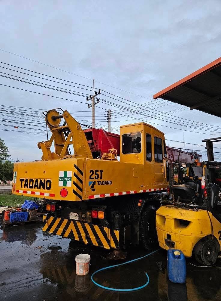 ขาย 685,000 รถเครน 12 ล้อ TADANO TL251 25ตัน ปั้ม 3 ตอน เครื่องดี ขาย 685,000 รถเครน 12 ล้อ TADANO TL251 25ตัน ปั้ม 3 ตอน เครื่องดี