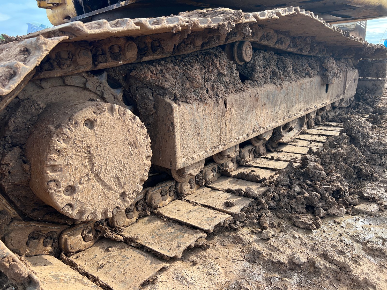 ขาย 590,000 KOMATSU pc 200-8 ปี 2008 ไฟฟ้าครบ เครื่องดี ปั้มแรง เอวมีขยับ เอกสารเล่มทะเบียน 
สนใจติดต่อได้ครับ
090-772-3710
090-772-3708