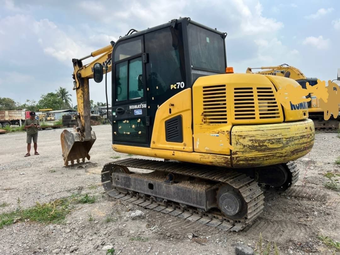 ขาย 695,000 KOMATSU pc 70-8 ไฟฟ้าครบ เครื่องดี ปั้มแรง เอวแน่น ช่วงล่างดี รถพร้อมใช้งาน
สนใจติดต่อได้ครับ
090-772-3710
090-772-3708