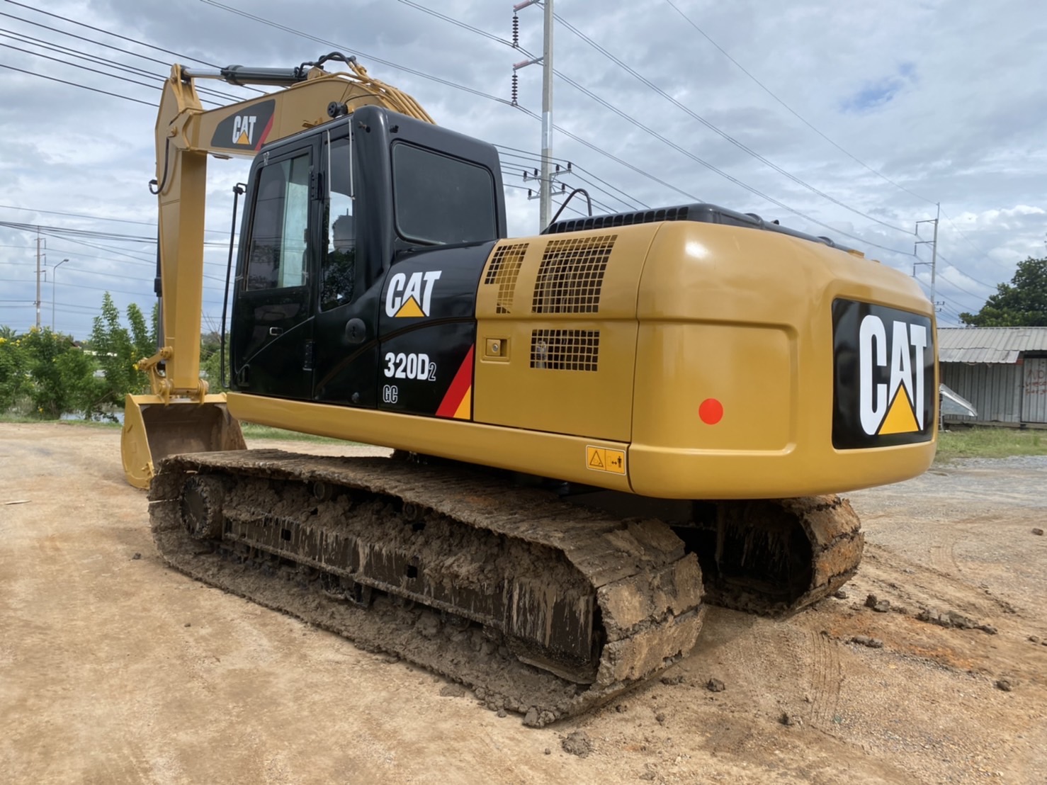 ขาย 1,350,000 CAT 320 D GC เล่มทะเบียน ไฟฟ้าครบ เครื่องดี ปั้มแรง เอวแน่น ช่วงล่างดี รถพร้อมใช้งาน เล่มทะเบียนพร้อมโอน
สด ผ่อน จัดไฟแน้น ดาวน์น้อย ปรึกษาเรา
สนใจติดต่อได้ครับ
090-772-3710
090-772-3708