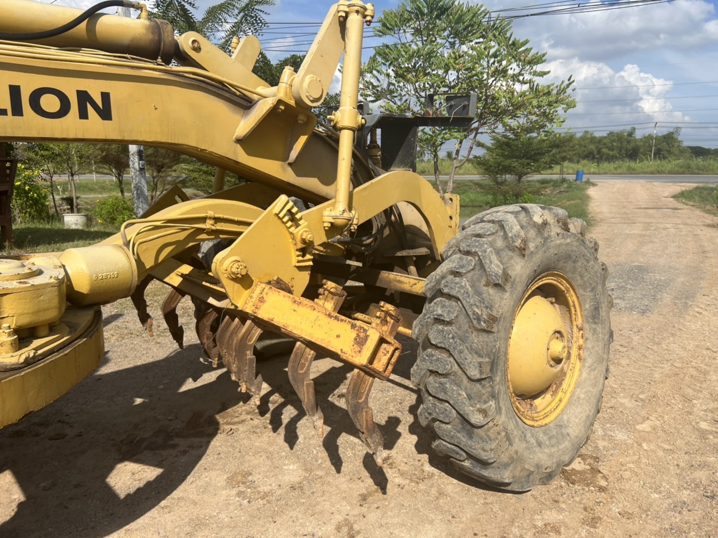 ขาย 395,000 รถเกรด GALION 118 หัวเก๋ง แอร์เย็นเครื่องดี เกียร์แรง รถสมบูรณ์ พร้อมใช้
สินค้าอยู่  ปทุมธานี สามโคก
090-772-3710
090-772-3708