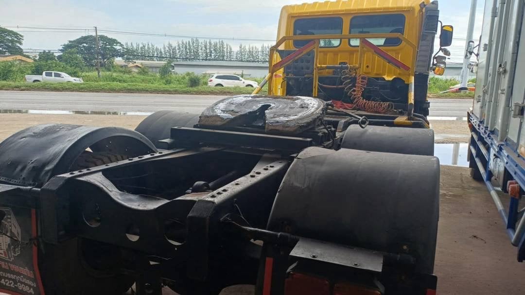 ขาย 470,000 หัวลากพร้อมหางโลเบท HINO 221 หาง 2 เพลายาว 8 เมตร ขาย 470,000 หัวลากพร้อมหางโลเบท HINO 221 หาง 2 เพลายาว 8 เมตร