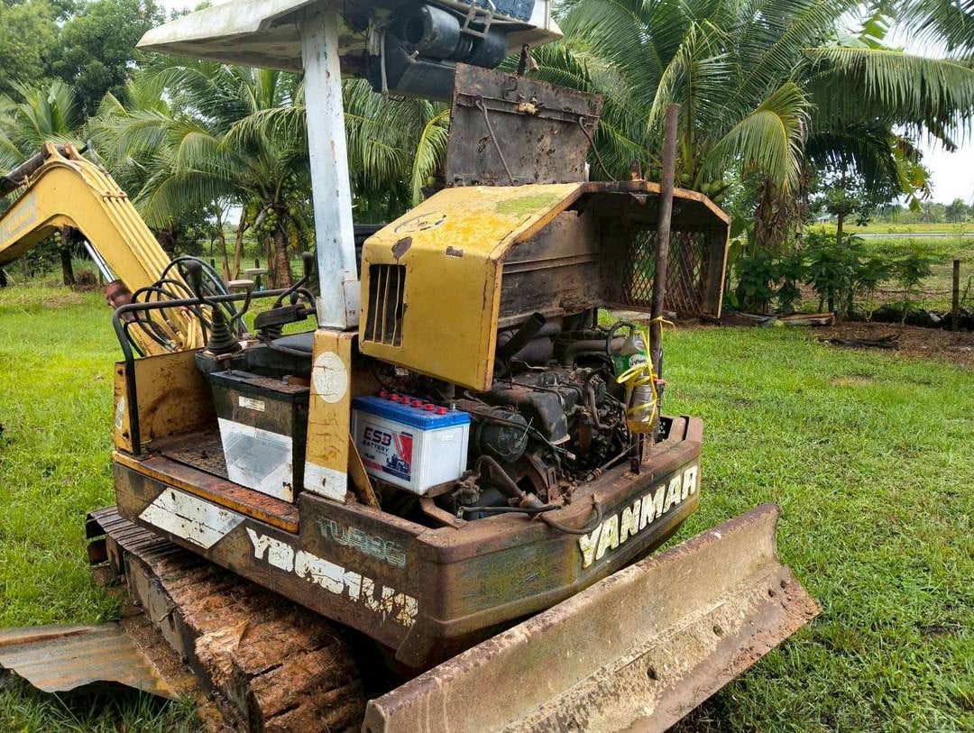 ขาย 85,000 รถแบคโฮขนาด 3 ตัน YANMAR YB031 สภาพเครื่องดี ปั้มแรง