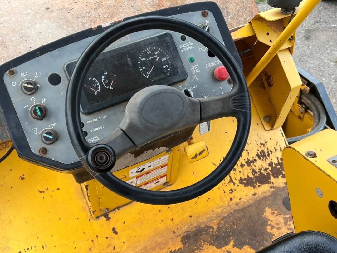 ขาย 980,000 รถบดสั่นสะเทือน SAKAI SV 520 D 2 เพลา เครื่อง ISUZU ปั้มสั่นแรง เอวแน่น รถพร้อมใช้งาน เอกสารแจ้งจำหน่าย
สนใจติดต่อได้ครับ
090-772-3710
090-772-3708