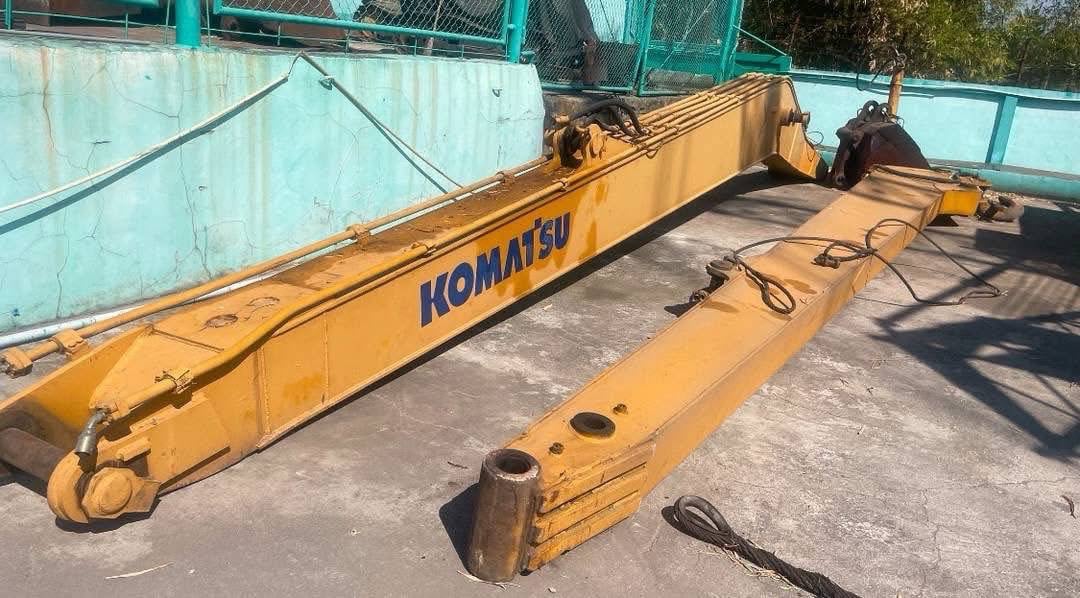 ขาย 165,000 บูมอามยาว 18 เมตร พร้อมกระบอกบุ้งกี๋ บุ้งกี๋ พร้อม