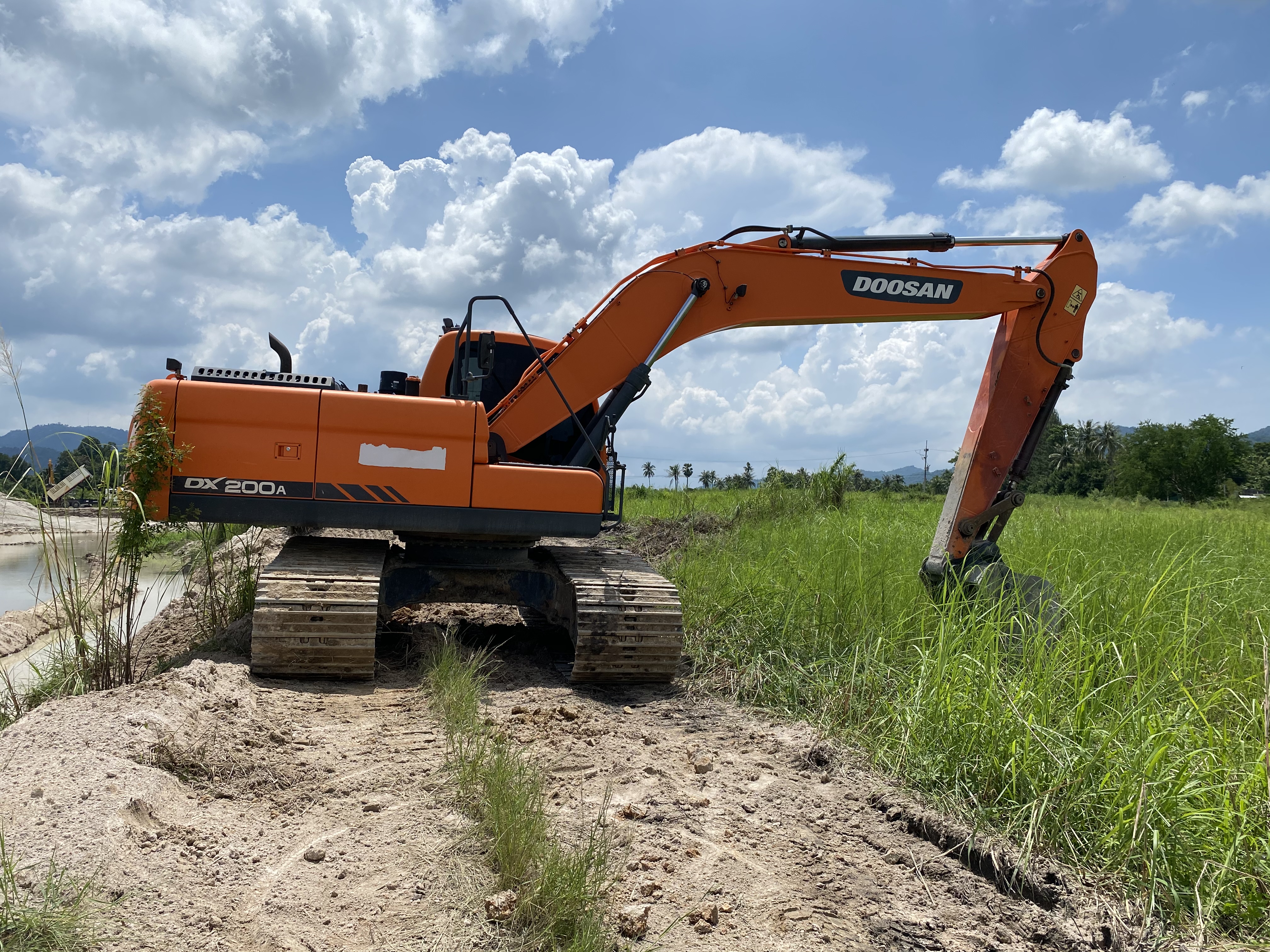 DOOSAN DX200A