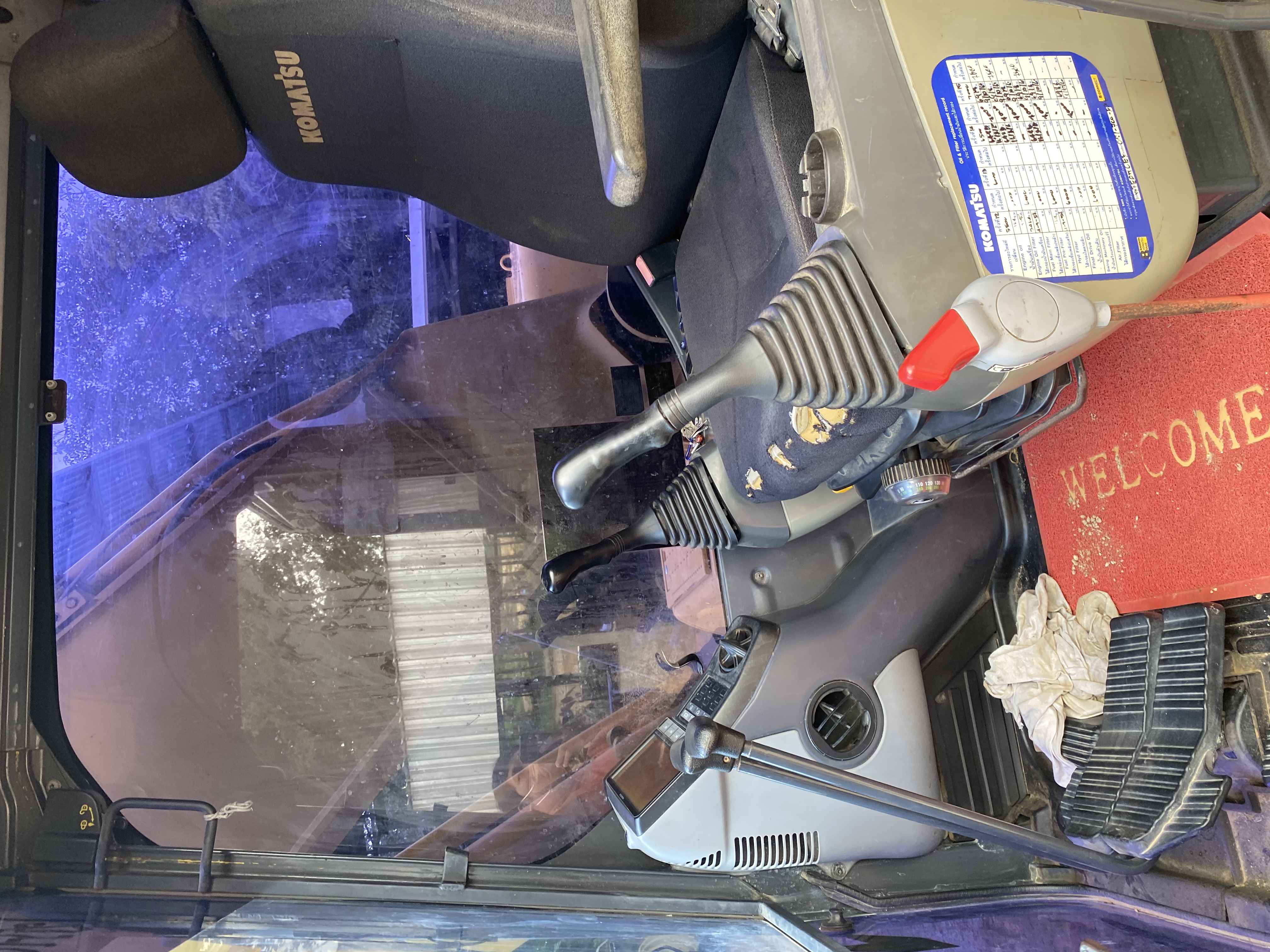 KOMATSU PC200-8 เล่มทะเบียน KOMATSU PC200-8 เล่มทะเบียน