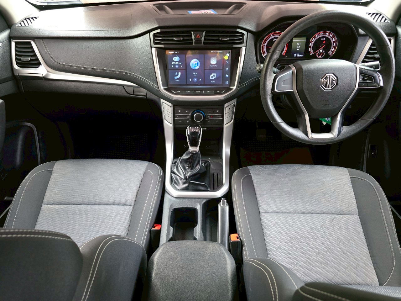 MG Extender Giant Cab 2.0 GRAND MT ปี 2023 ยกสูง # ไมล์แท้ 18,xxx กม.