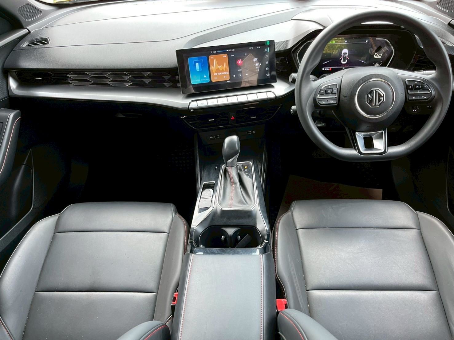 MG 5 1.5 D+ Sunroof ปี 2025 #ไมล์แท้ 6,xxx กม. MG 5 1.5 D+ Sunroof ปี 2025 #ไมล์แท้ 6,xxx กม.