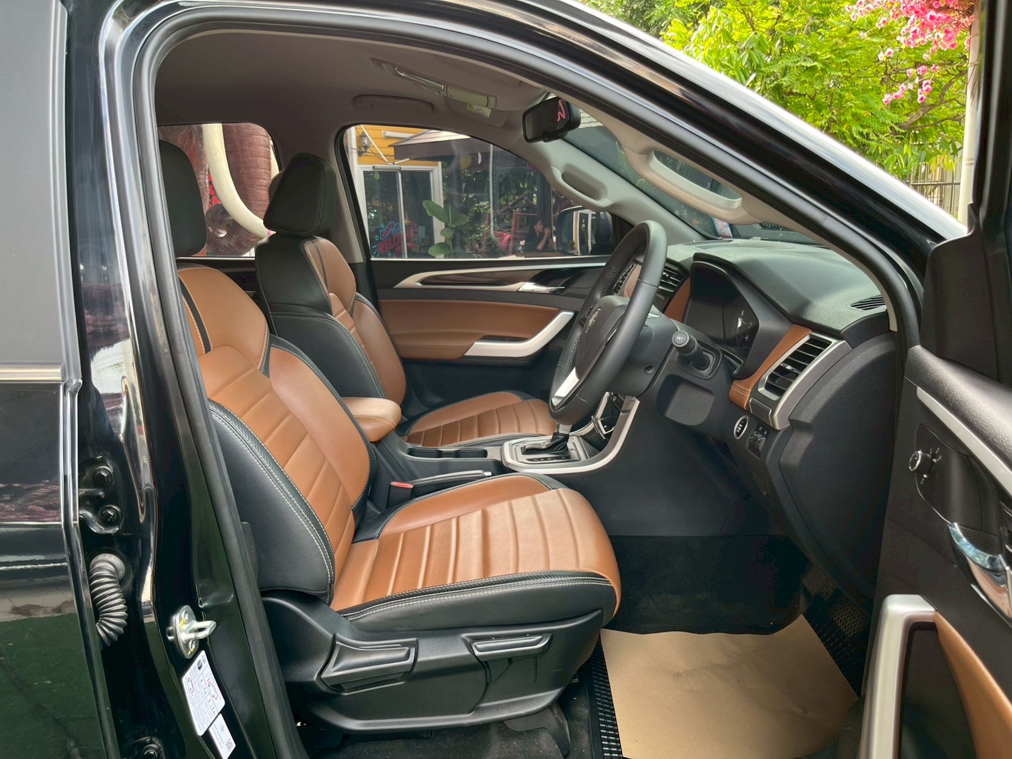 MG Extender 4 ประตู 2.0 GRAND X ปี 2024 เกียร์ออโต้ MG Extender 4 ประตู 2.0 GRAND X ปี 2024 เกียร์ออโต้