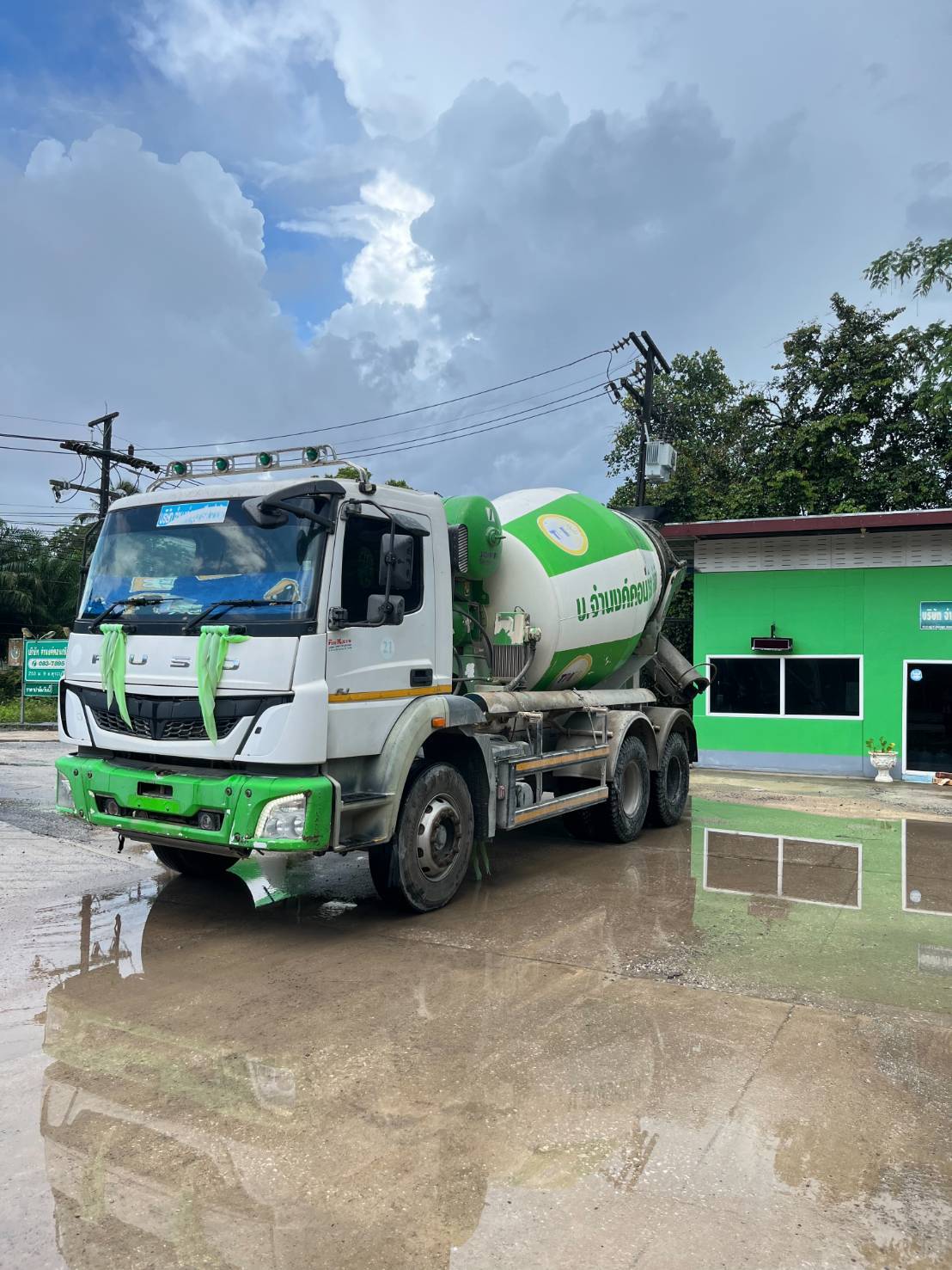 FUSO โม่ปูน 280 แรง ปี 61 เจ้าของขายเอง