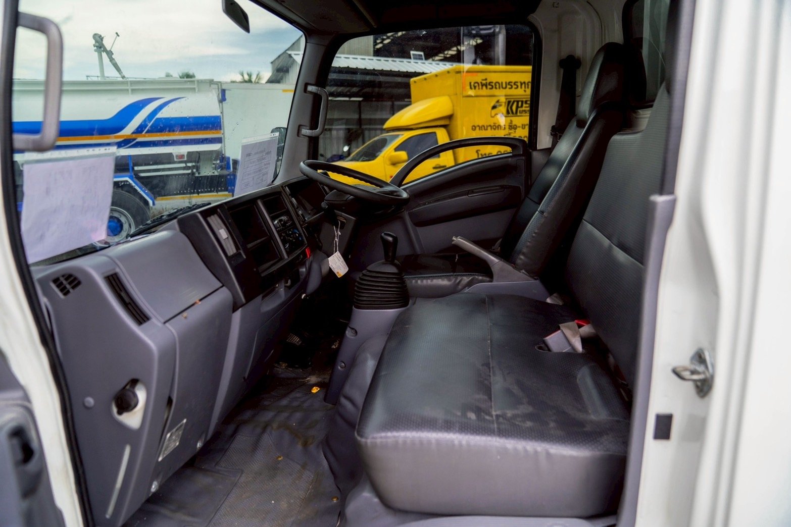 ISUZU NLR 130 ปี 63 ขายเงินสด