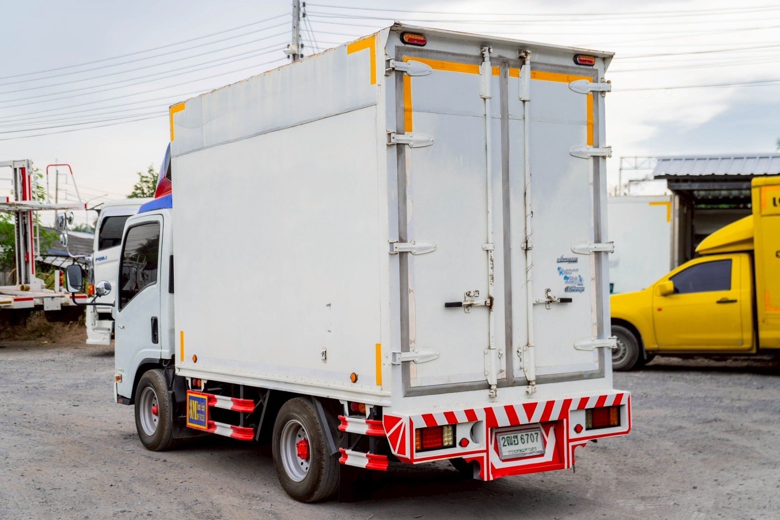 ISUZU NLR 130 ปี 63 ขายเงินสด