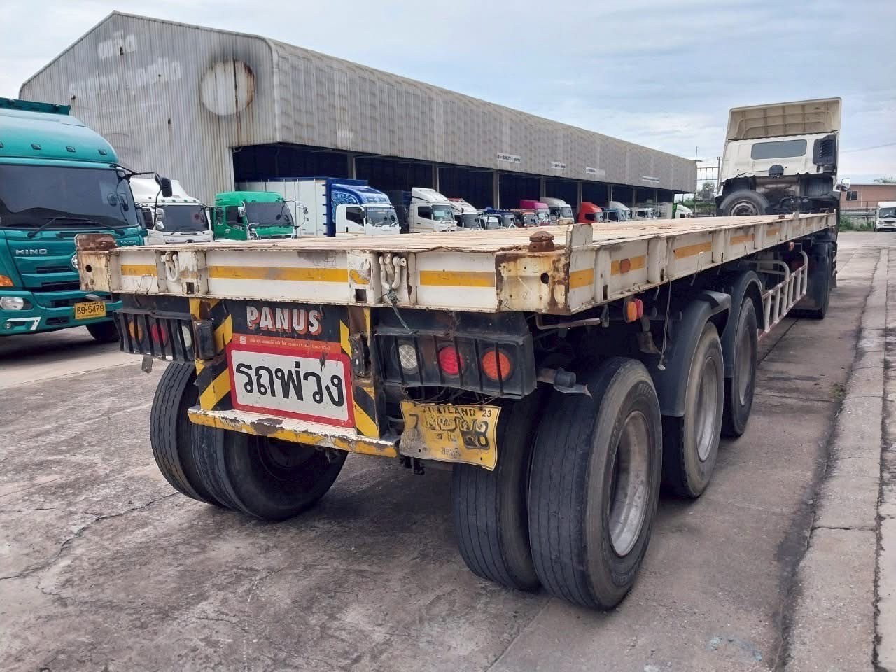 หางพื้นเรียบ 3 เพลา PANUS ปี 2564