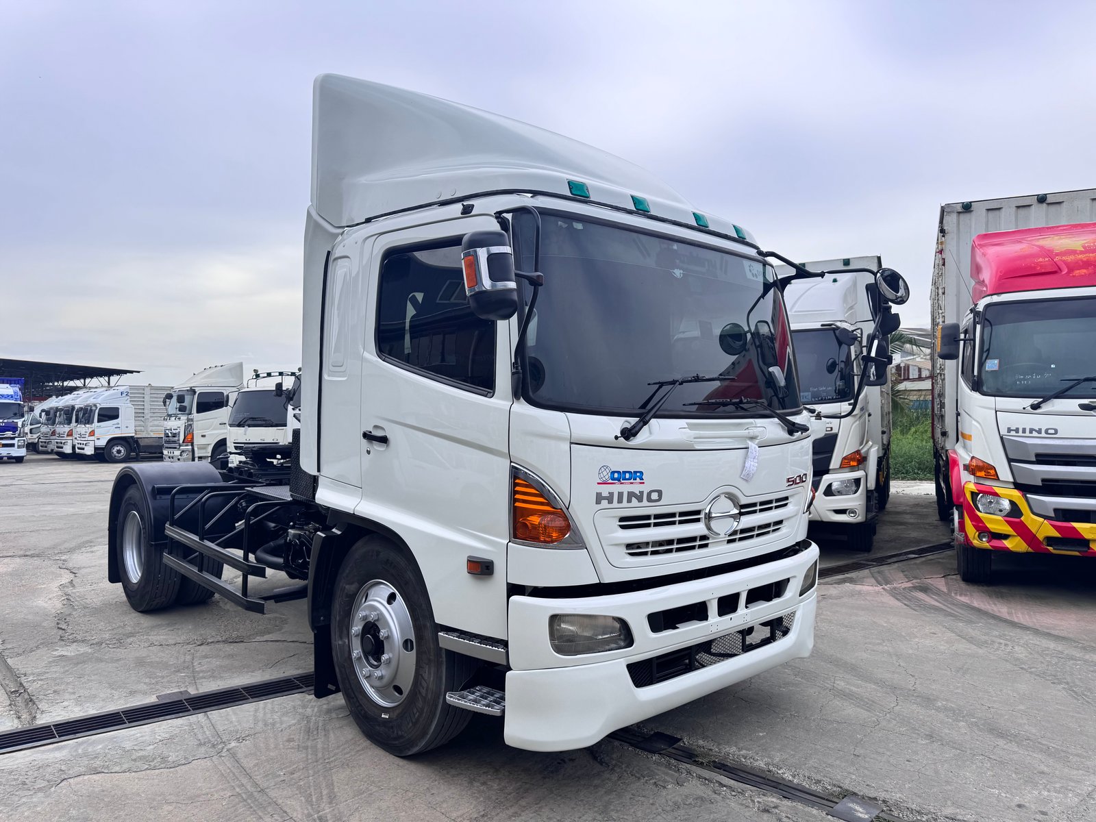 6ล้อหัวลาก HINO FG8J 212แรงม้า ปี 55 6ล้อหัวลาก HINO FG8J 212แรงม้า ปี 55