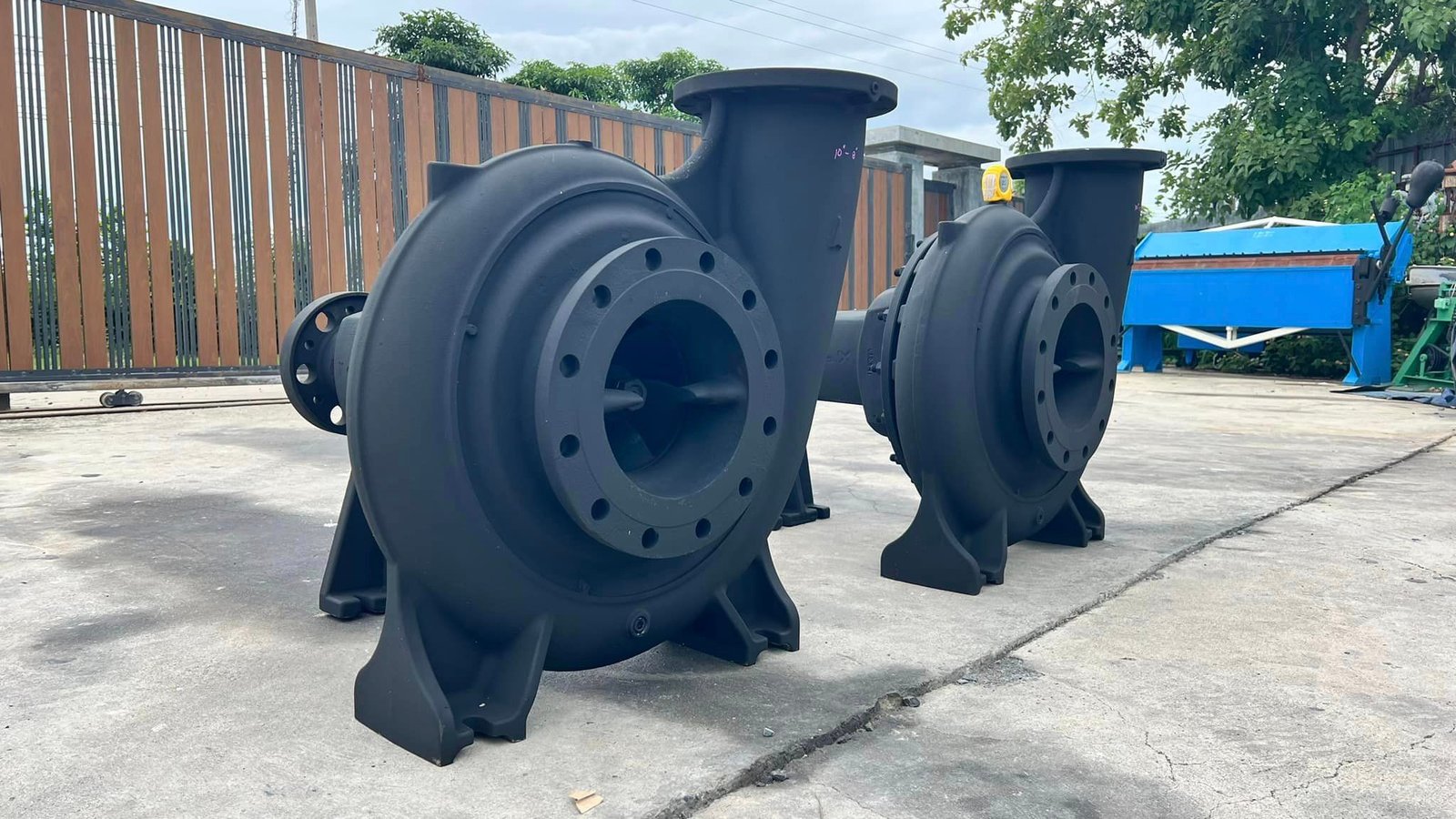 หัวปั้มน้ำหอยโข่งกรุนฟอร์ต(GRUNDFOS) ขนาดท่อ 10”~ 8” Q : 550 m3 hr H : 60 m 1450 rpm สภาพสวยหมุนนิ่ม