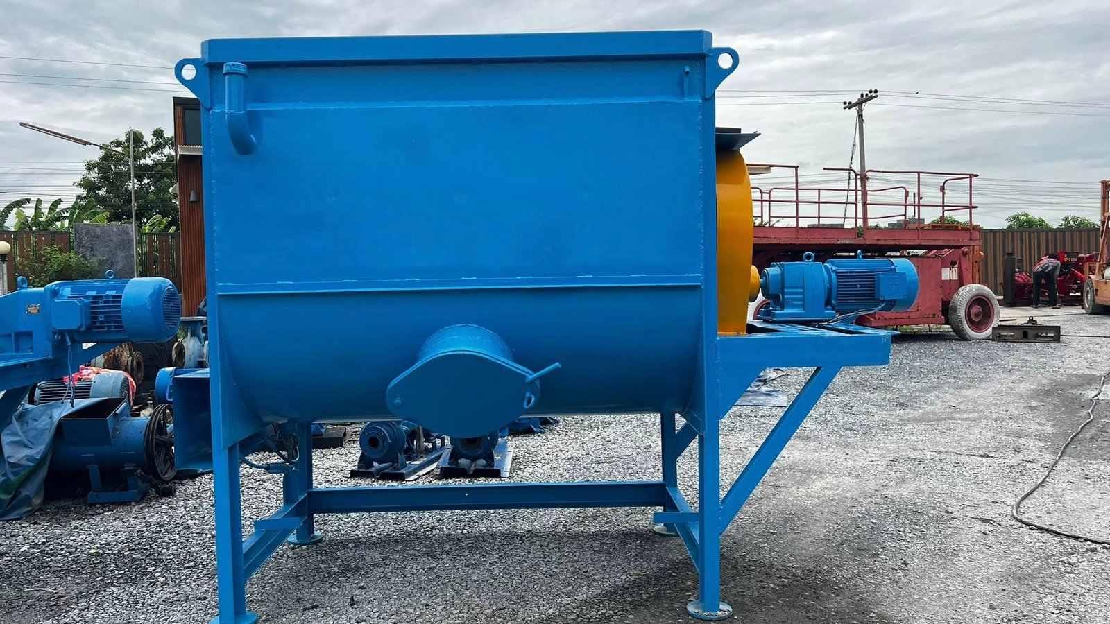 เหลือ 1 ใบ ถังกวนผสมแนวนอน แบบ 2 ชั้น ขนาด 1 ton (1000 kg) มีระบบสตีมให้ความร้อน ใบกวนแบบริบบอน เกีย เหลือ 1 ใบ ถังกวนผสมแนวนอน แบบ 2 ชั้น ขนาด 1 ton (1000 kg) มีระบบสตีมให้ความร้อน ใบกวนแบบริบบอน เกีย