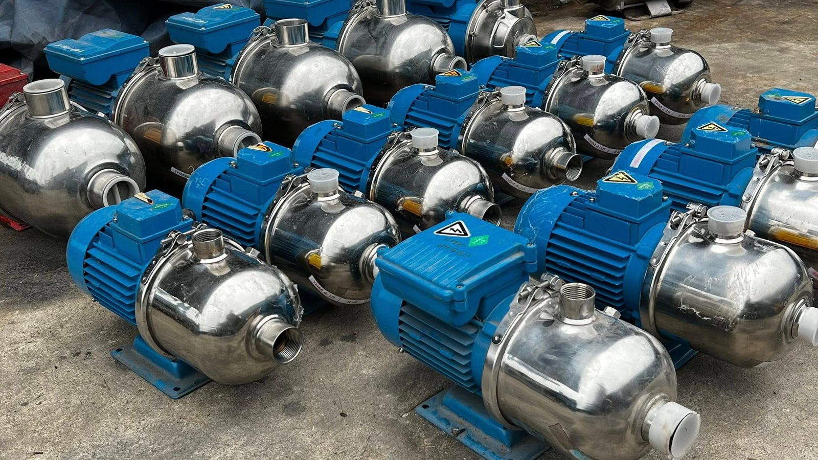 ของใหม่เก่าเก็บ ปั้มน้ำหอยโข่งสเตนเลสTSURUMI PUMP ของใหม่เก็บสแปยังไม่ได้ใช้งาน