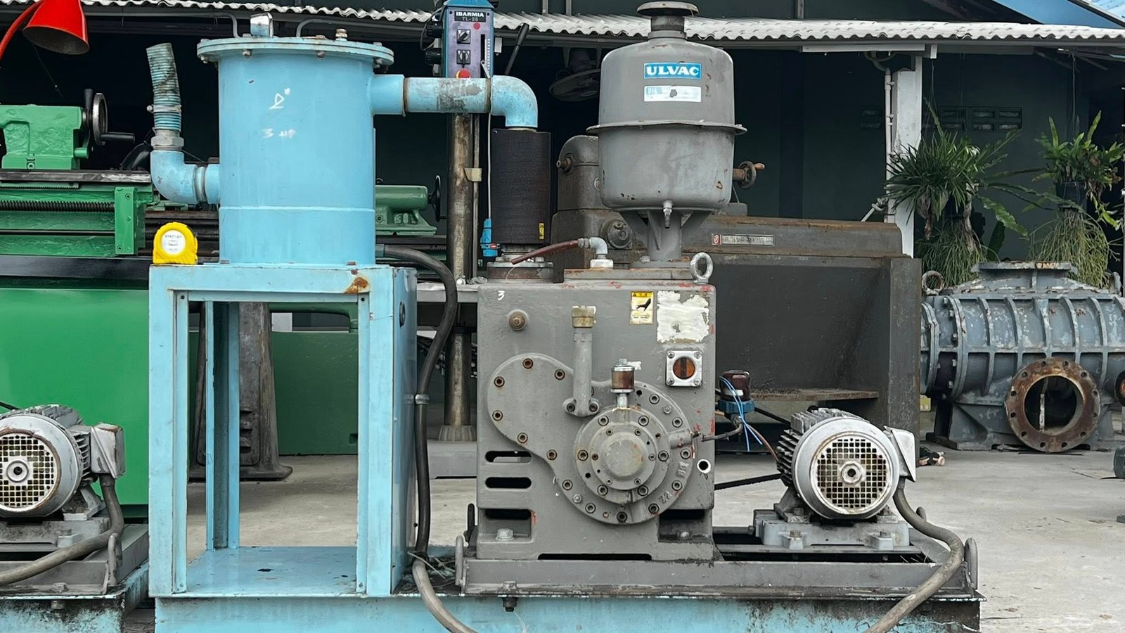 แวคคัมปั้มสุญญากาศ ULVAC JAPAN VACUUM PUMP รุ่น PKS-016 มอเตอร์ 3 HP 380V แวคคัมปั้มสุญญากาศ ULVAC JAPAN VACUUM PUMP รุ่น PKS-016 มอเตอร์ 3 HP 380V