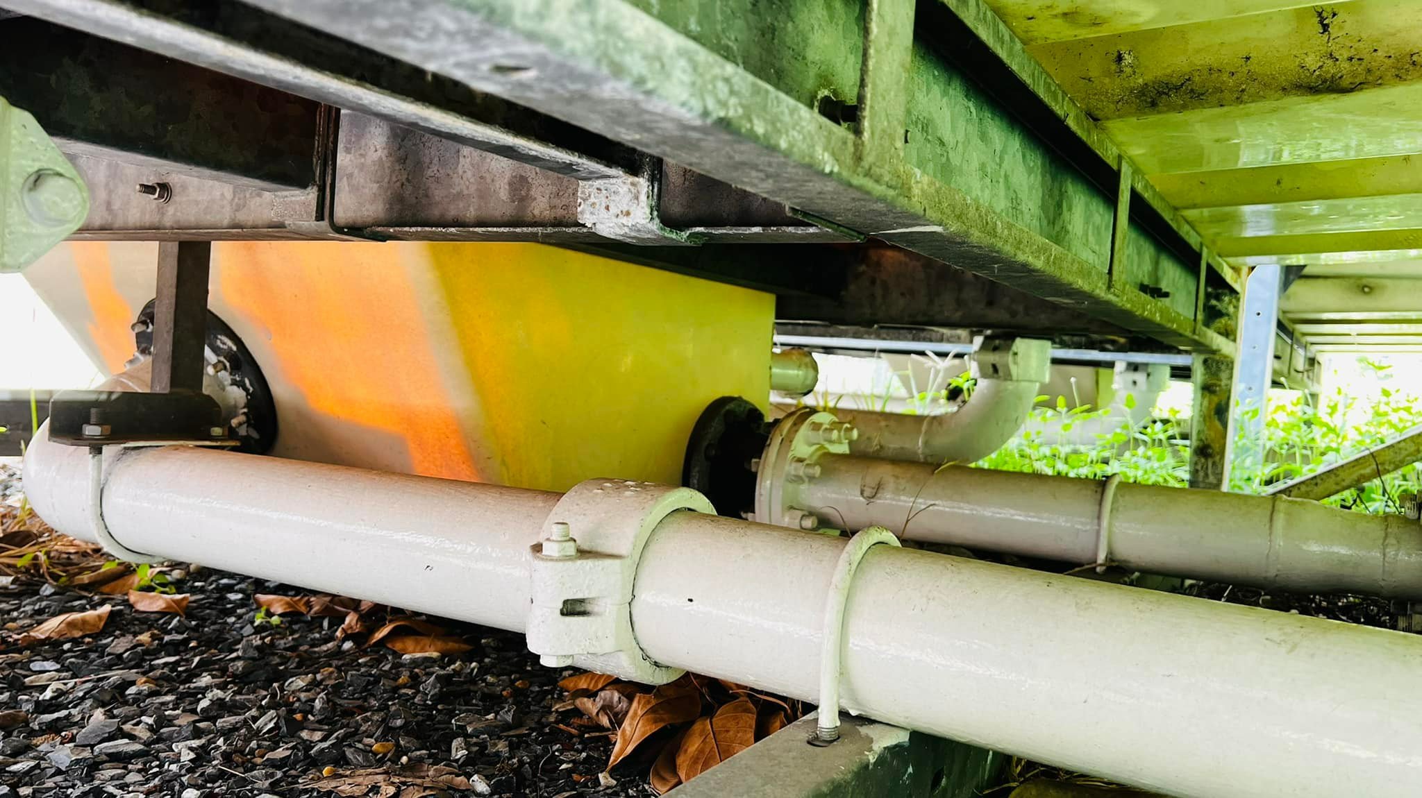 คูลลิ่งทาวเวอร์CoolingTower ไม่ทราบขนาดแต่ตัวใหญ่ มอเตอร์ปั้มน้ำ และใบพัดลมคูลลิ่ง 7.5 HP 380V คูลลิ่งทาวเวอร์CoolingTower ไม่ทราบขนาดแต่ตัวใหญ่ มอเตอร์ปั้มน้ำ และใบพัดลมคูลลิ่ง 7.5 HP 380V