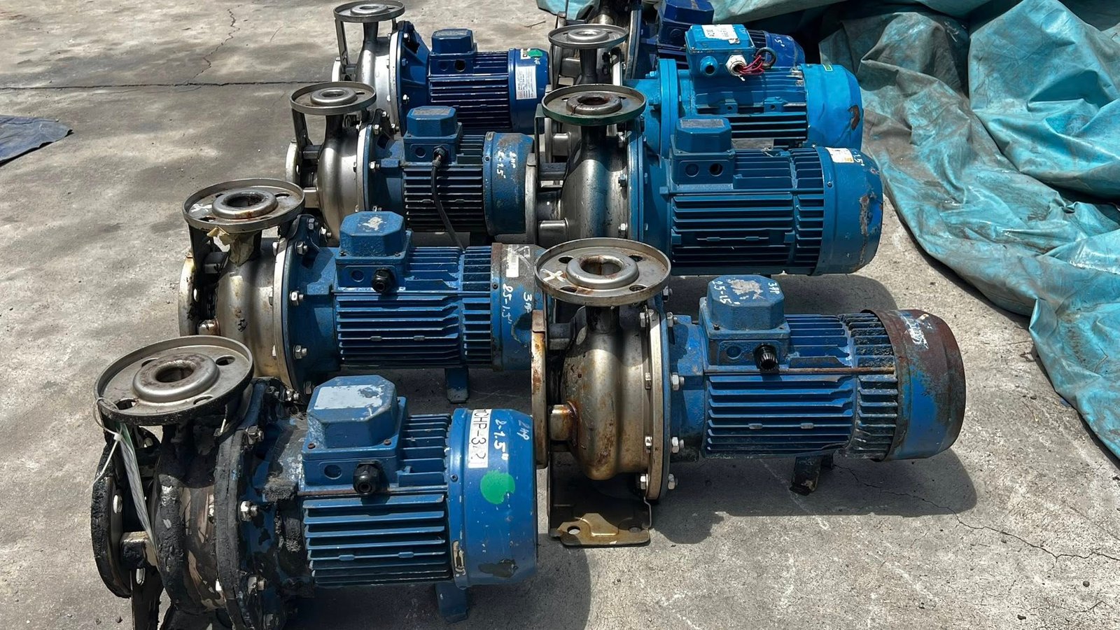 ปั้มน้ำหอยโข่งสเตนเลสEBARA ITALY 380V เข้ามา 8 ตัว ปั้มน้ำหอยโข่งสเตนเลสEBARA ITALY 380V เข้ามา 8 ตัว