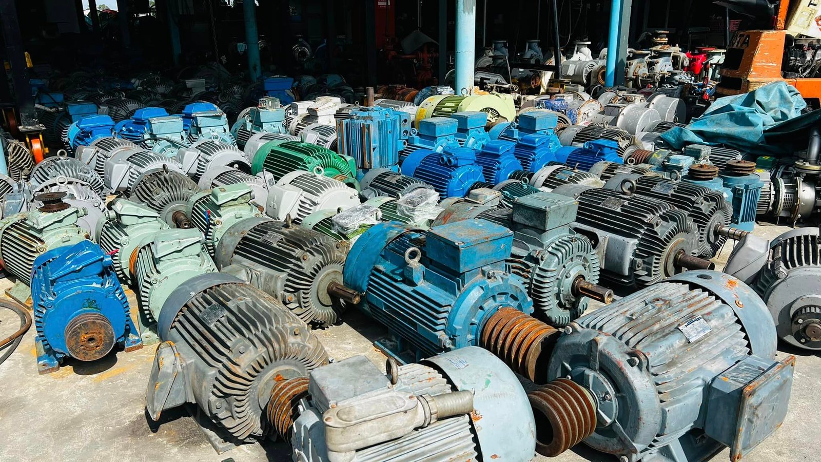 THREE_PHASE_INDUCTION_MOTOR รวมมอเตอร์ไฟฟ้ากำลังโรงงาน ระบบไฟ 380V สนใจรายระเอียดสินค้าสอบถามได้ครับ THREE_PHASE_INDUCTION_MOTOR รวมมอเตอร์ไฟฟ้ากำลังโรงงาน ระบบไฟ 380V สนใจรายระเอียดสินค้าสอบถามได้ครับ