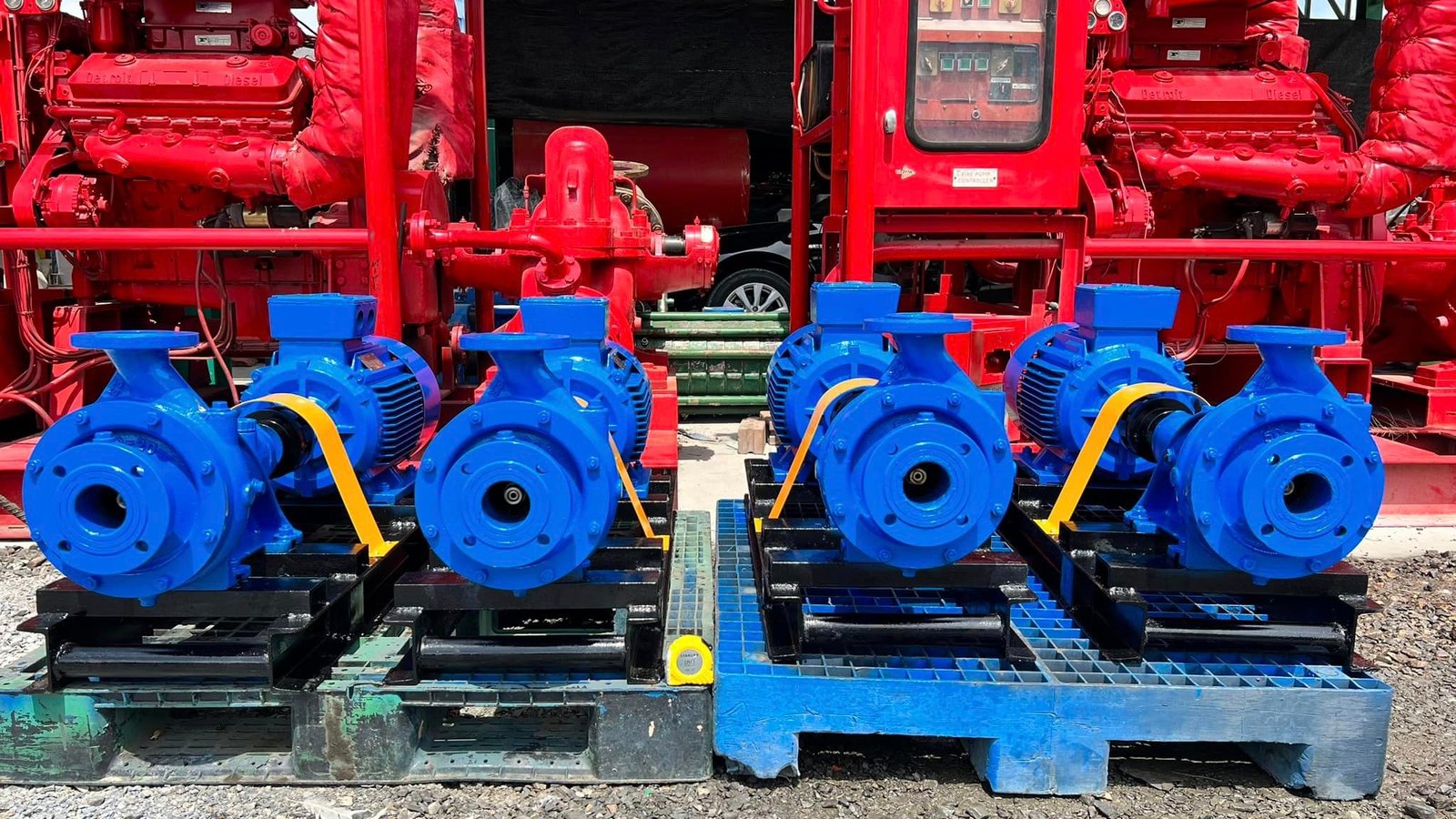 ชุดปั้มน้ำหอยโข่ง TAKI PUMPS ขนาด 15 HP  2.5"- 2"   Q : 52 m3 h   H : 40 m   ระบบไฟ 380V