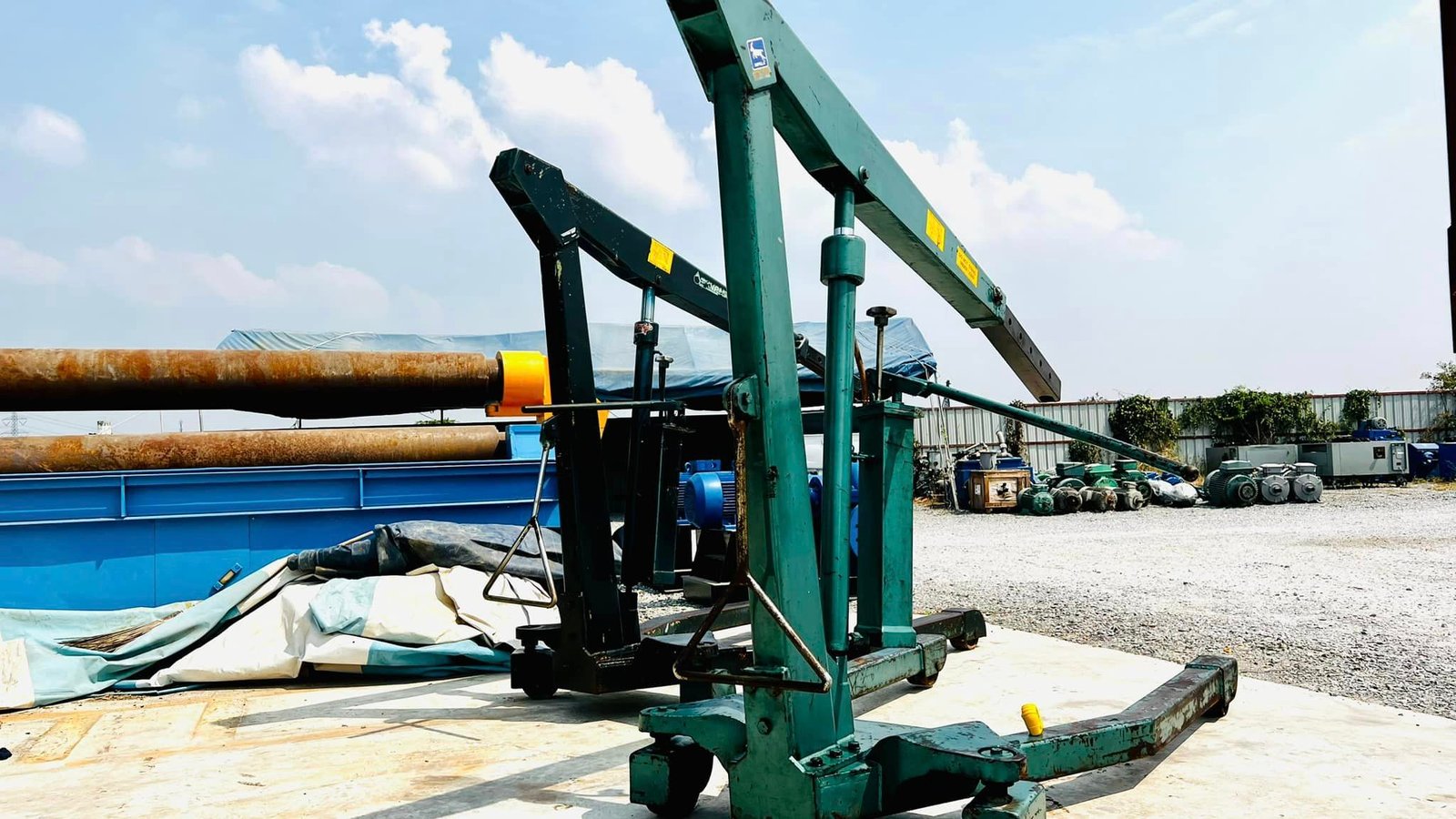 เครนยีราฟสามขา(เครนยกเครื่อง) T.M.C และ IMPALA รุ่นงานหนัก(Heavy Deuty) ขนาด 2 t (2000 kg) เครนยีราฟสามขา(เครนยกเครื่อง) T.M.C และ IMPALA รุ่นงานหนัก(Heavy Deuty) ขนาด 2 t (2000 kg)