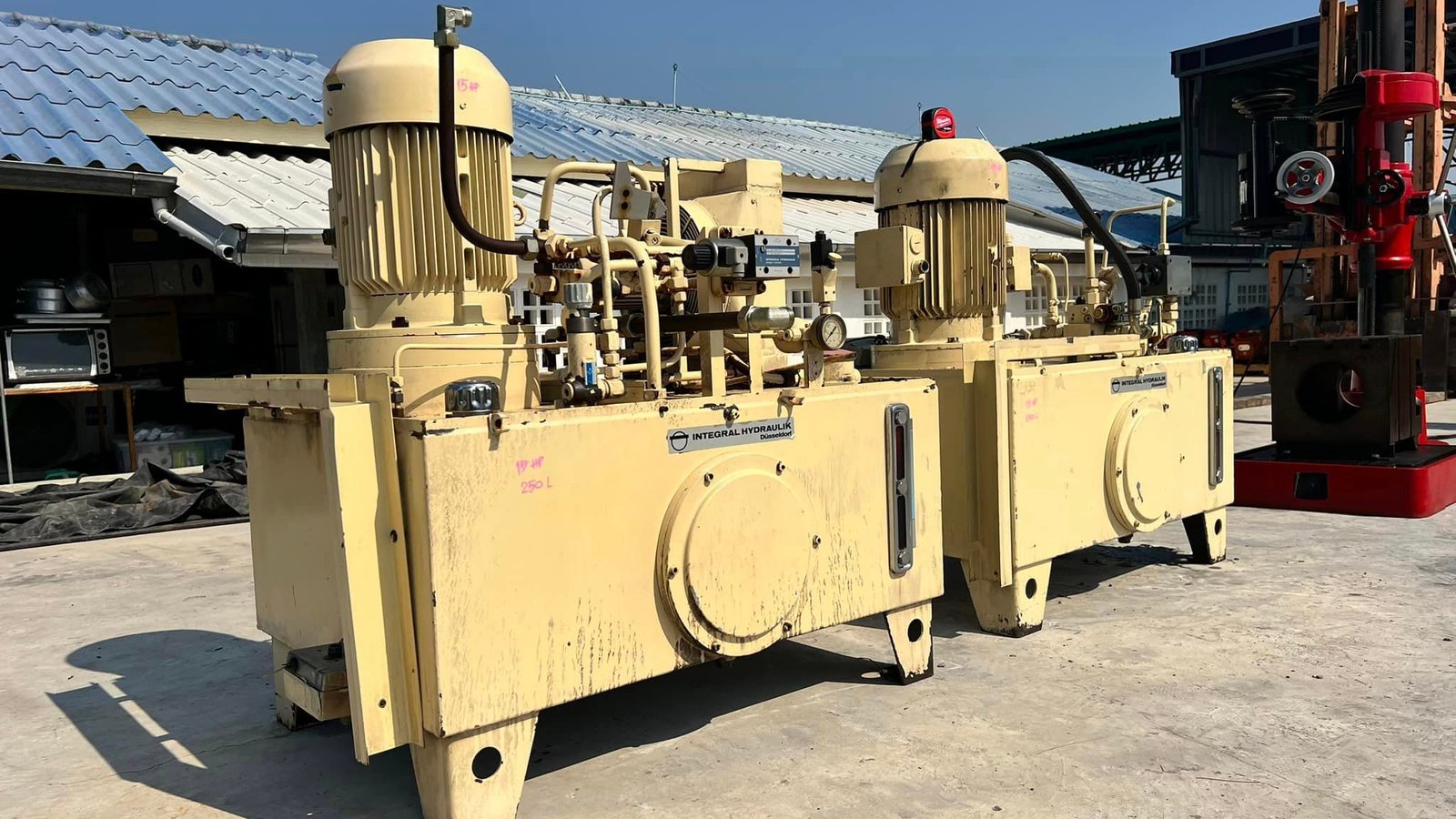 ชุดต้นกำลังปั้มน้ำมันไฮดรอลิค(PowerUnit) งานยุโรป Siemens ขนาด 15 HP ถังบรรจุ 250 Litr. Press : 150- ชุดต้นกำลังปั้มน้ำมันไฮดรอลิค(PowerUnit) งานยุโรป Siemens ขนาด 15 HP ถังบรรจุ 250 Litr. Press : 150-